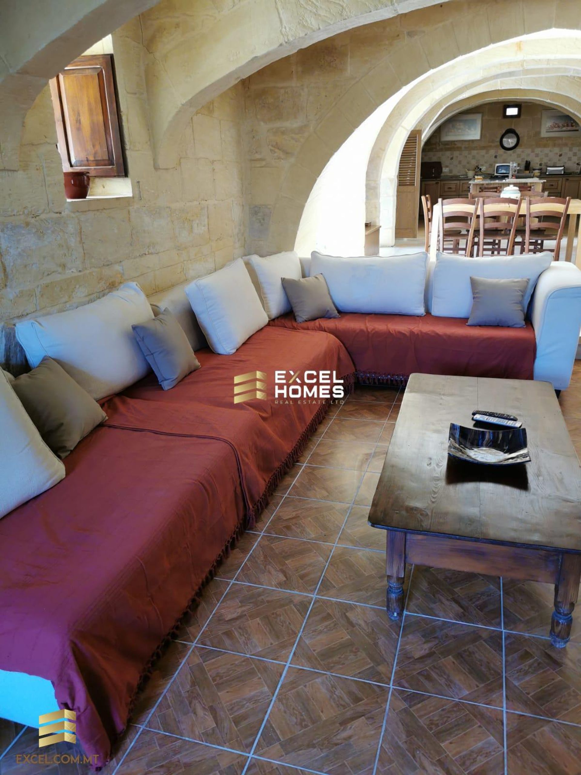 Hus i Gharb, Gharb 12232568