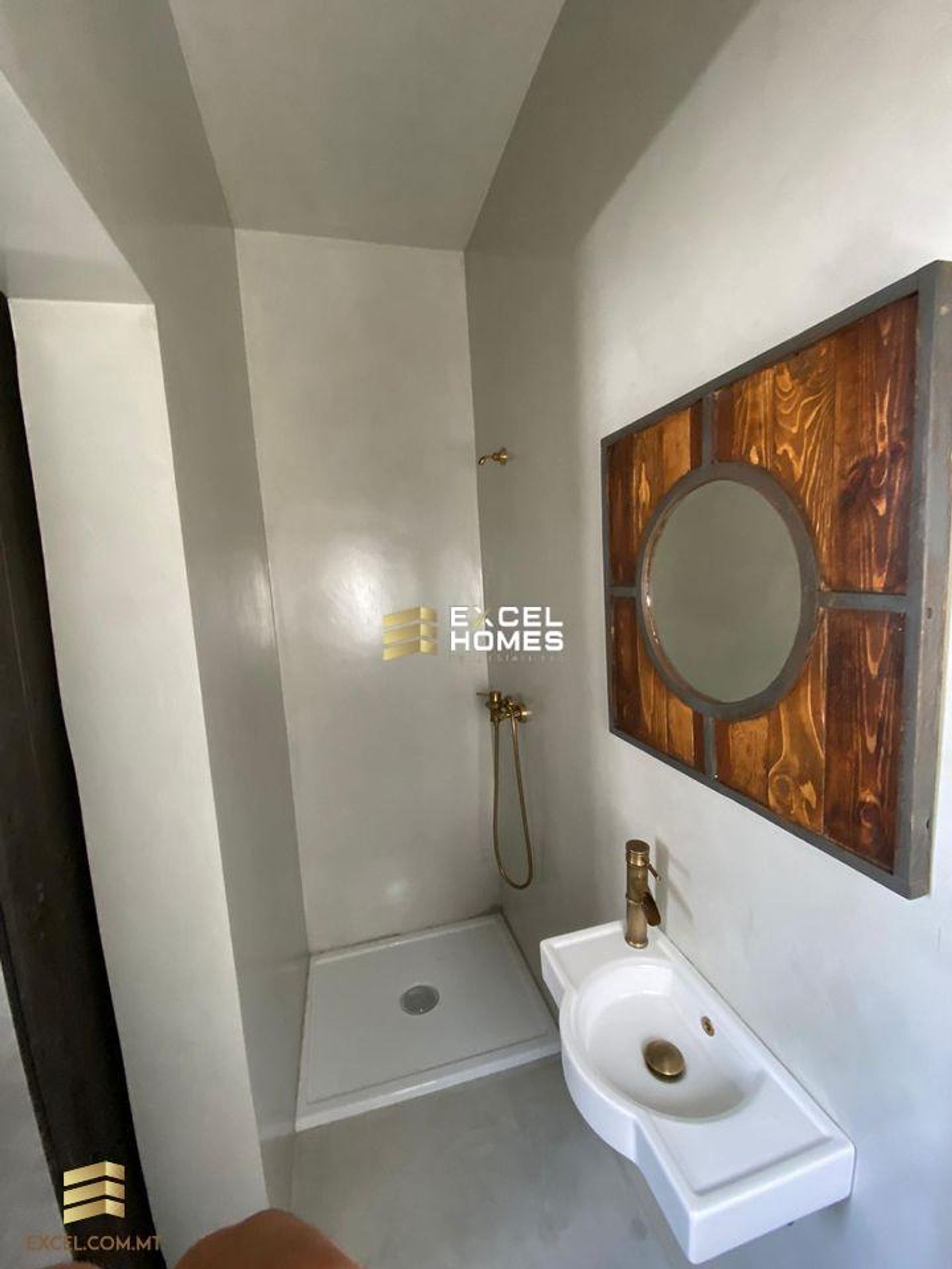 Hus i Gzira, Gzira 12232980