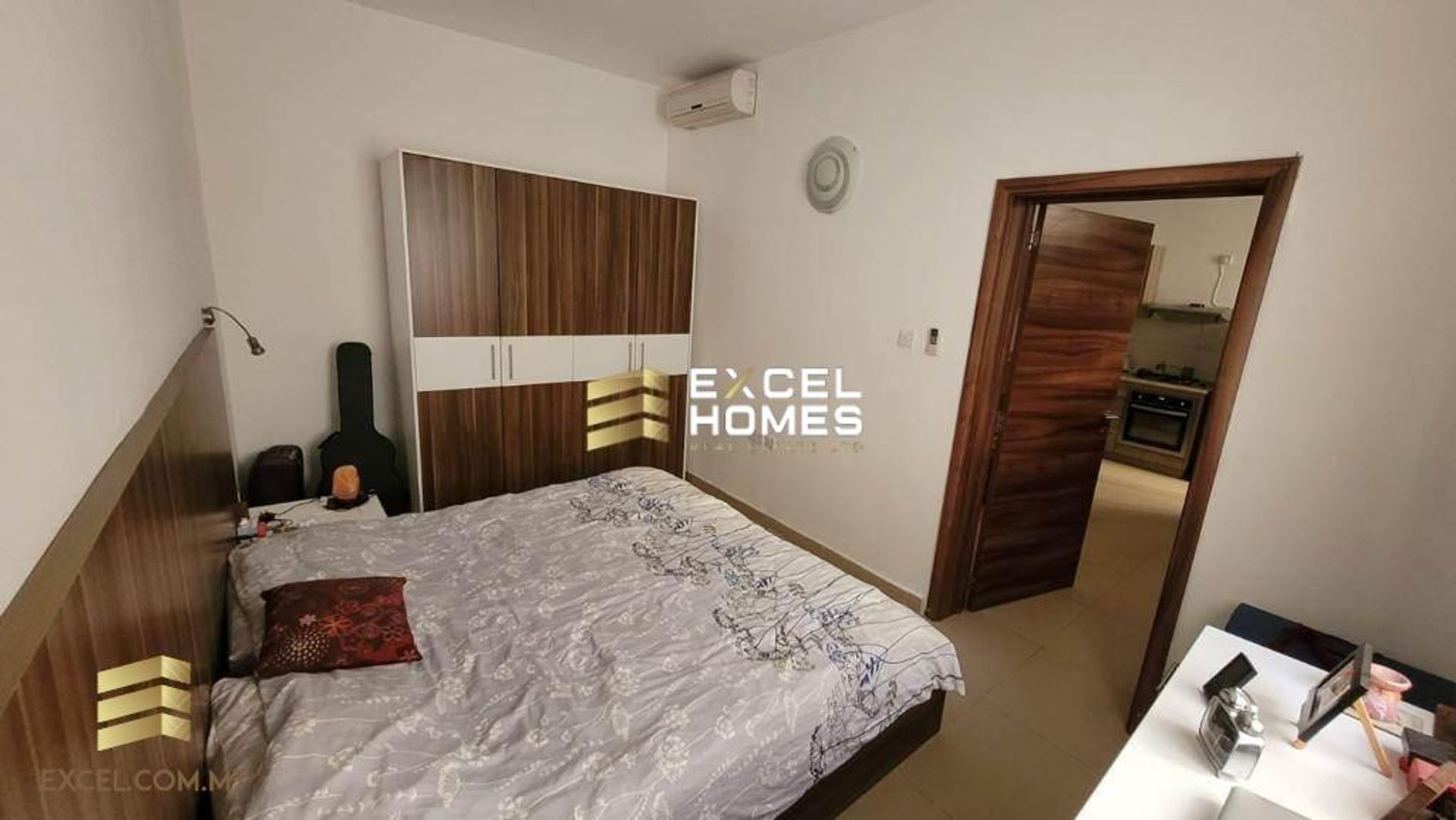 Hus i Gzira, Gzira 12233630