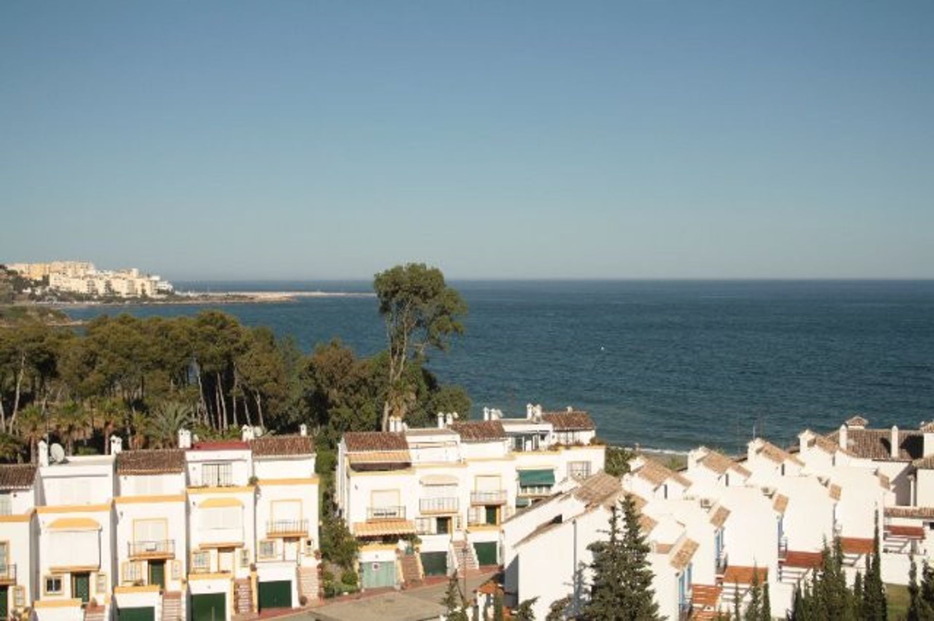 rumah dalam Estepona, Andalusia 12236976