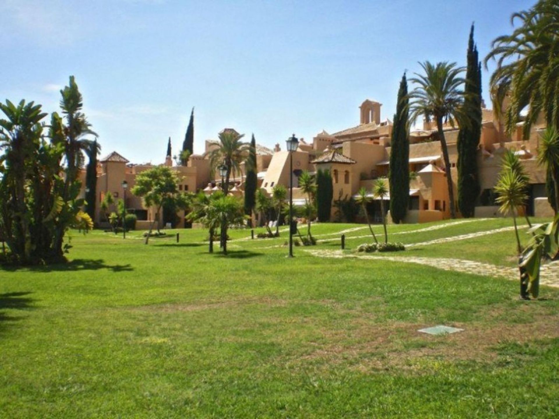 Condominium in San Pedro de Alcantara, Andalusia 12237187