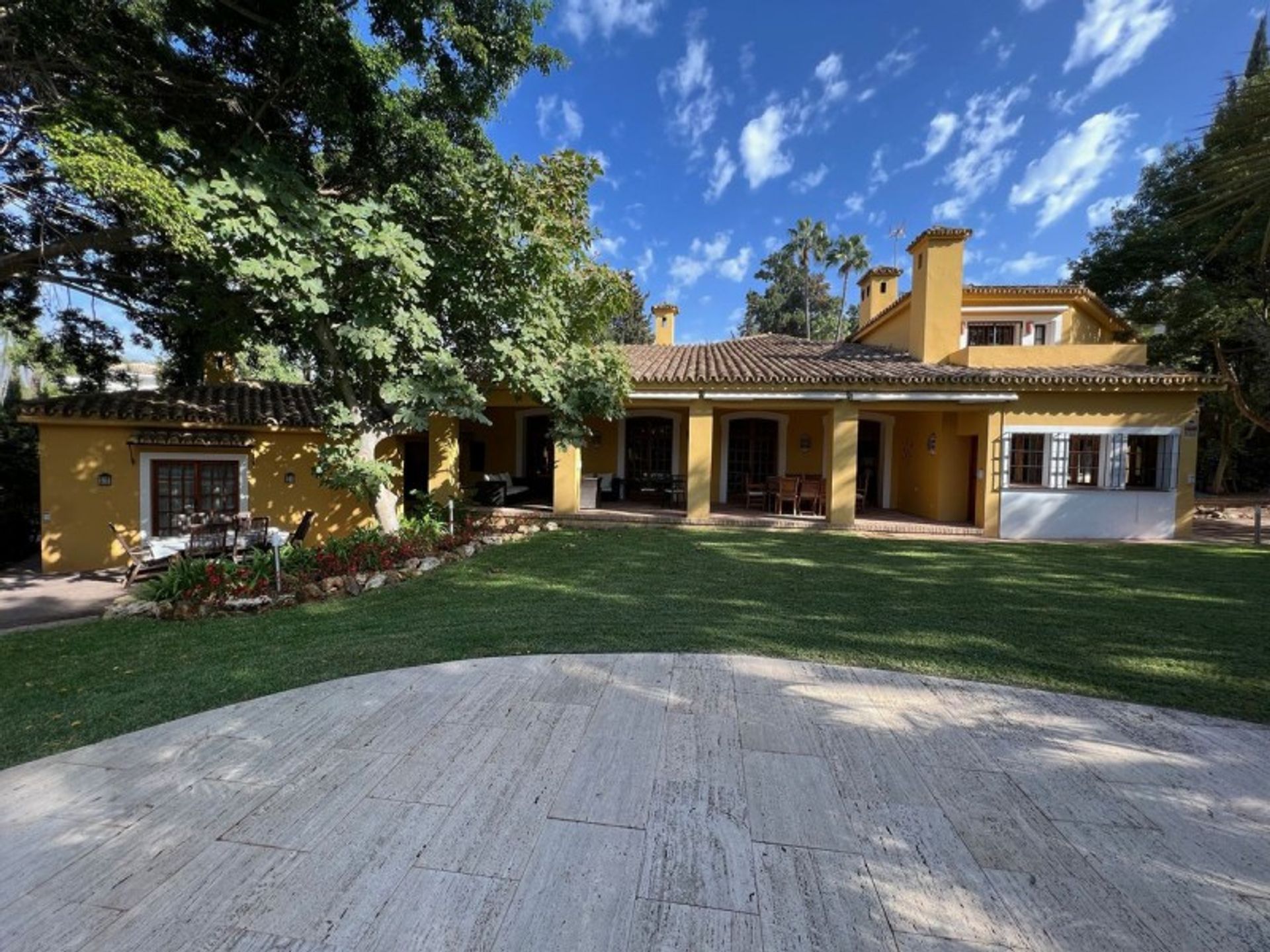 House in San Pedro de Alcantara, Andalusia 12237256