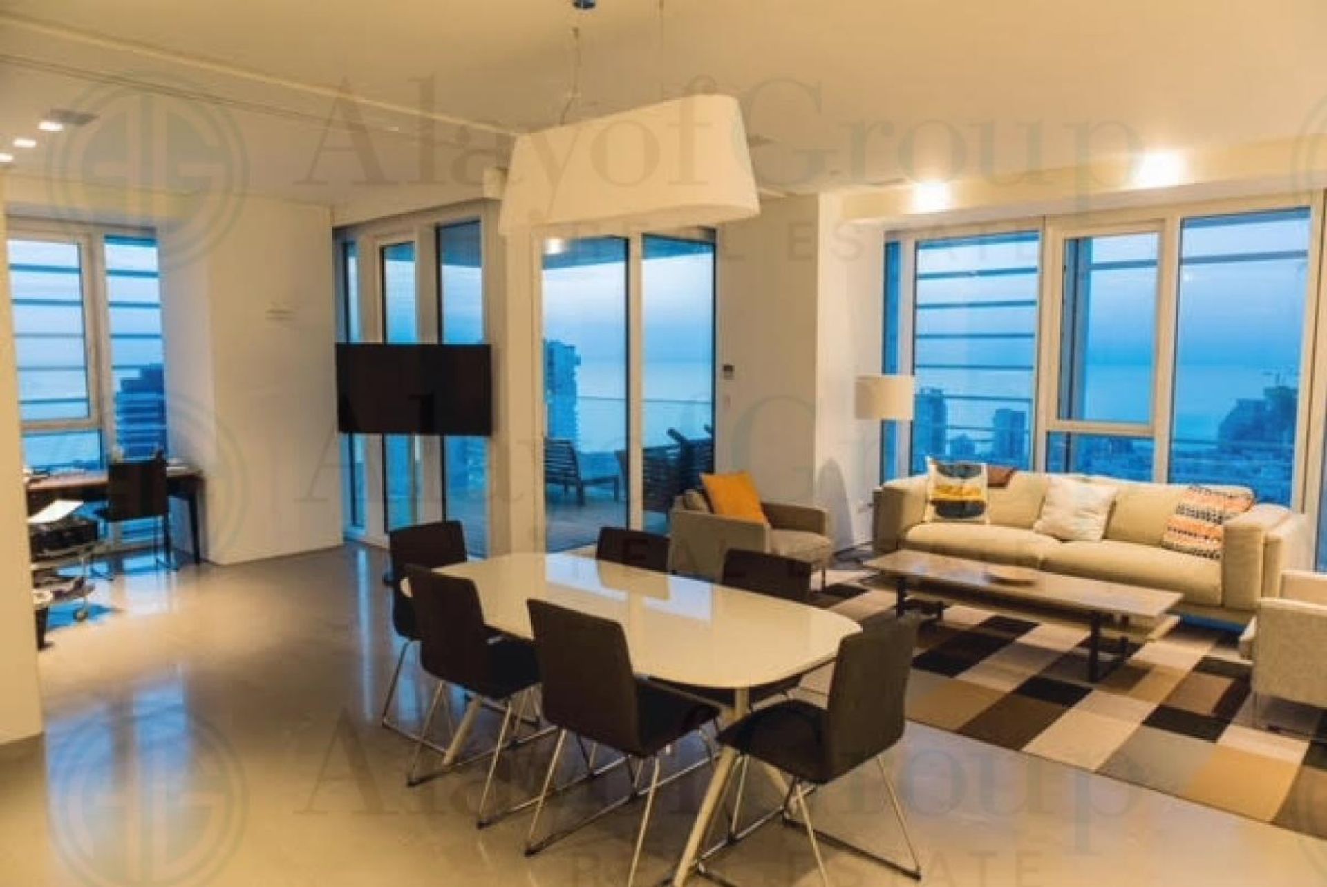 Condominium in Tel Aviv-Yafo, Tel Aviv 12238221