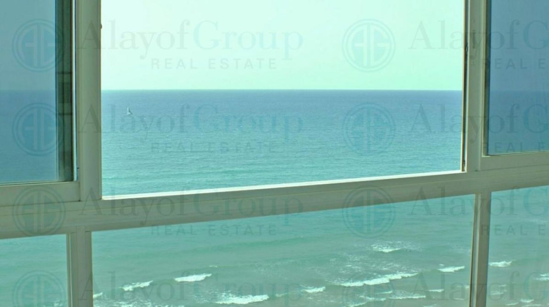 Condominium in Tel Aviv-Yafo, Tel Aviv District 12238225