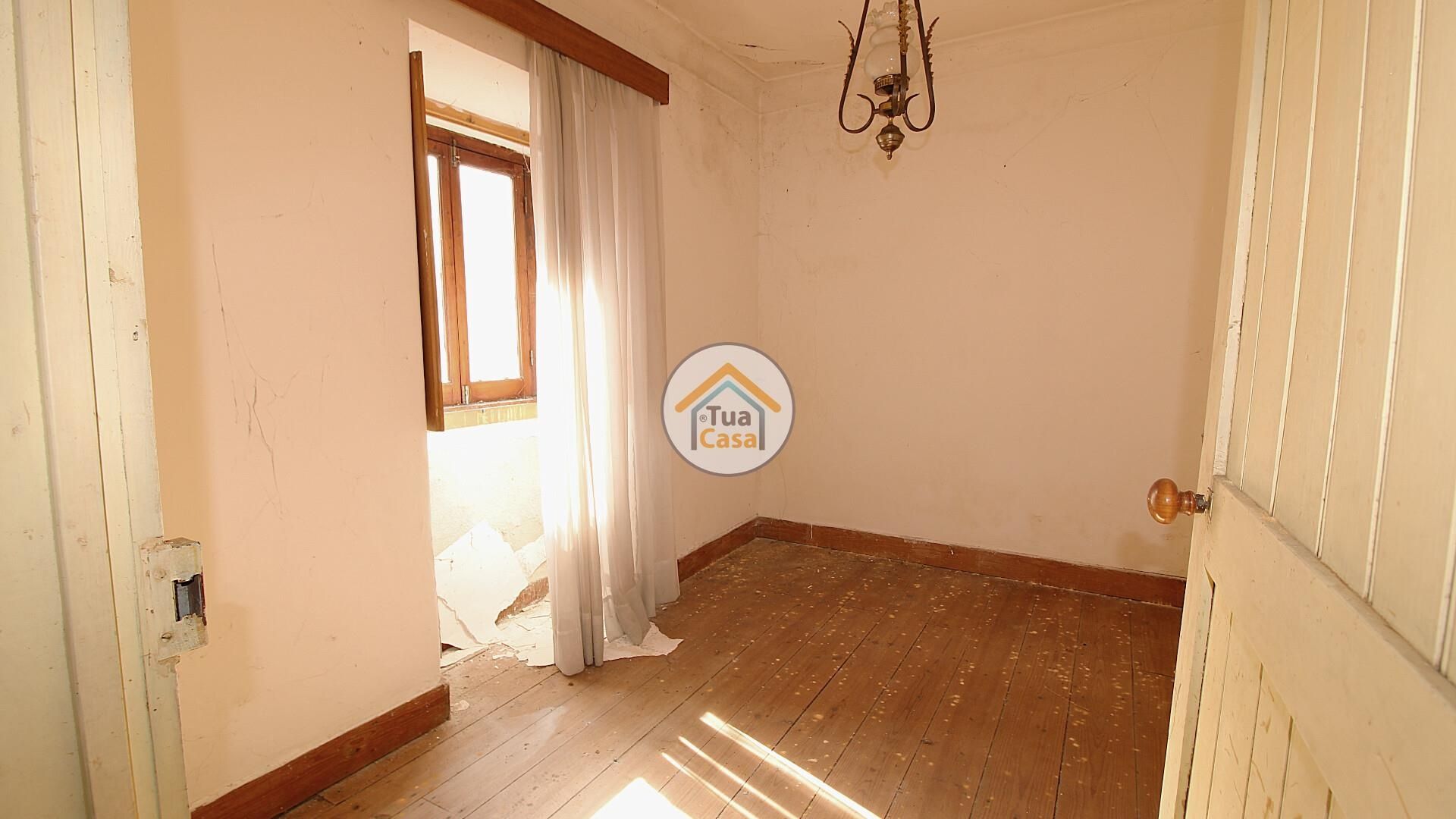 House in Soure, Coimbra District 12238886