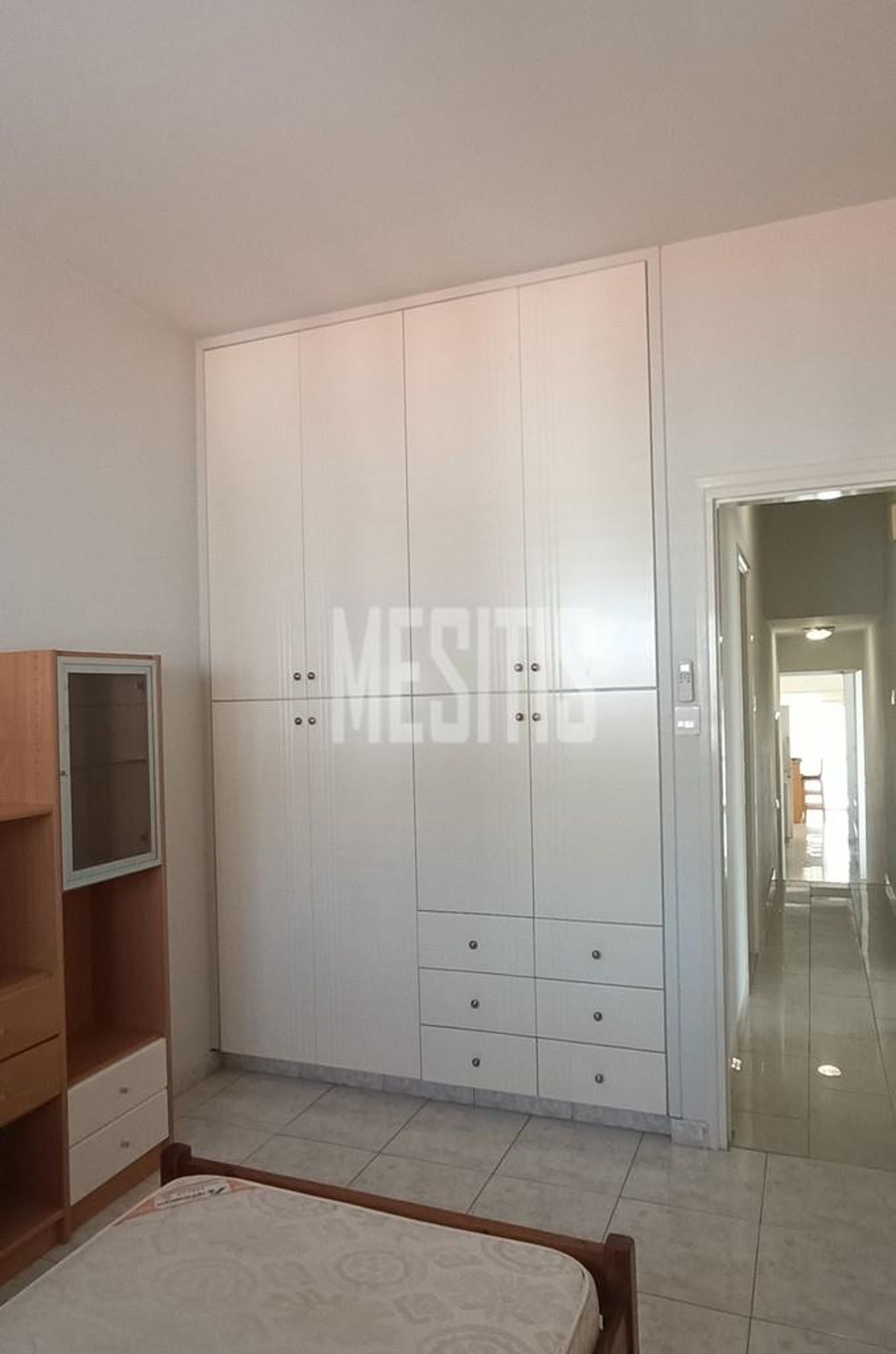 Hus i Strovolos, Nicosia 12238937