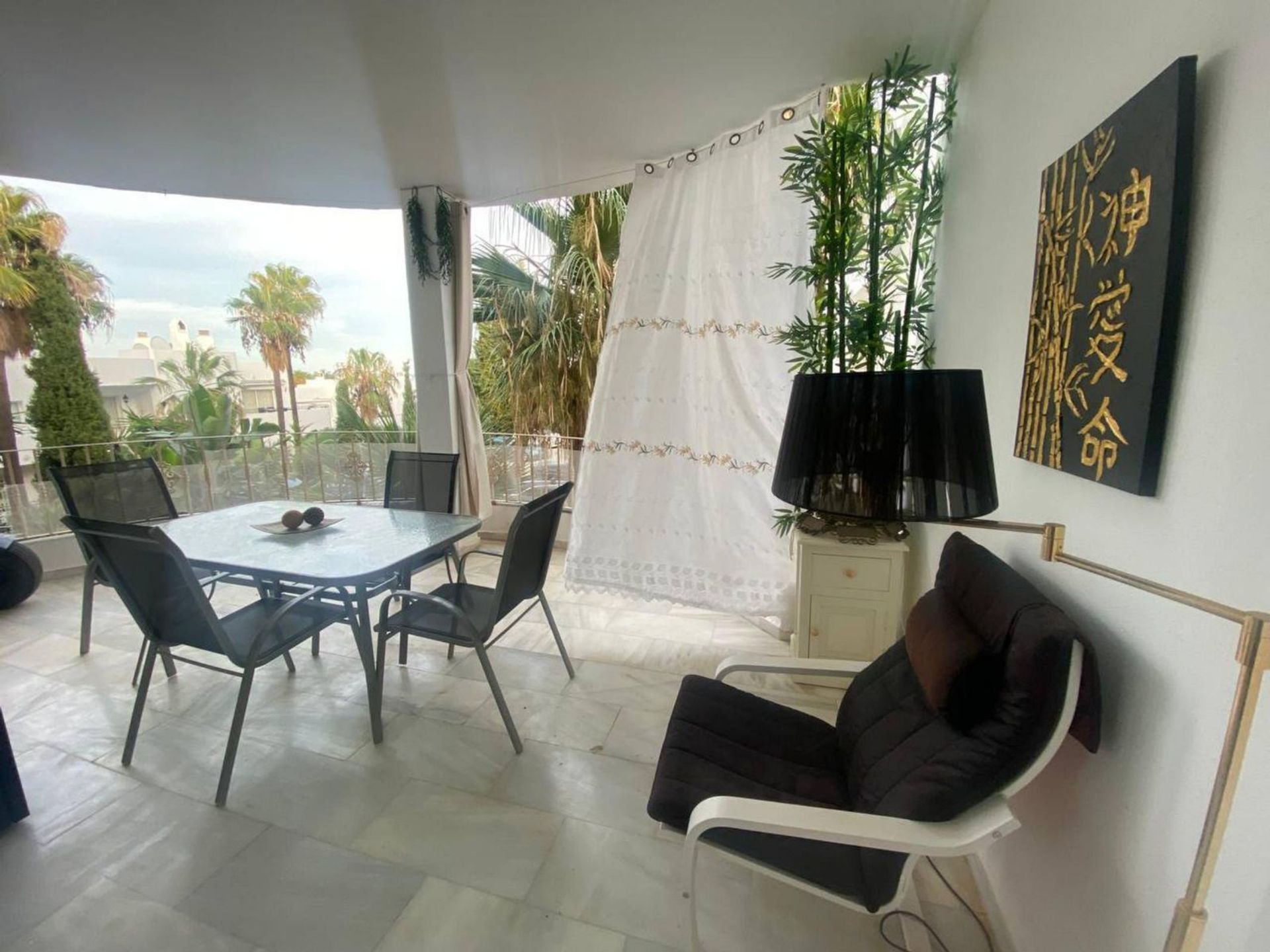 Condominium dans Estepona, Andalucía 12240089