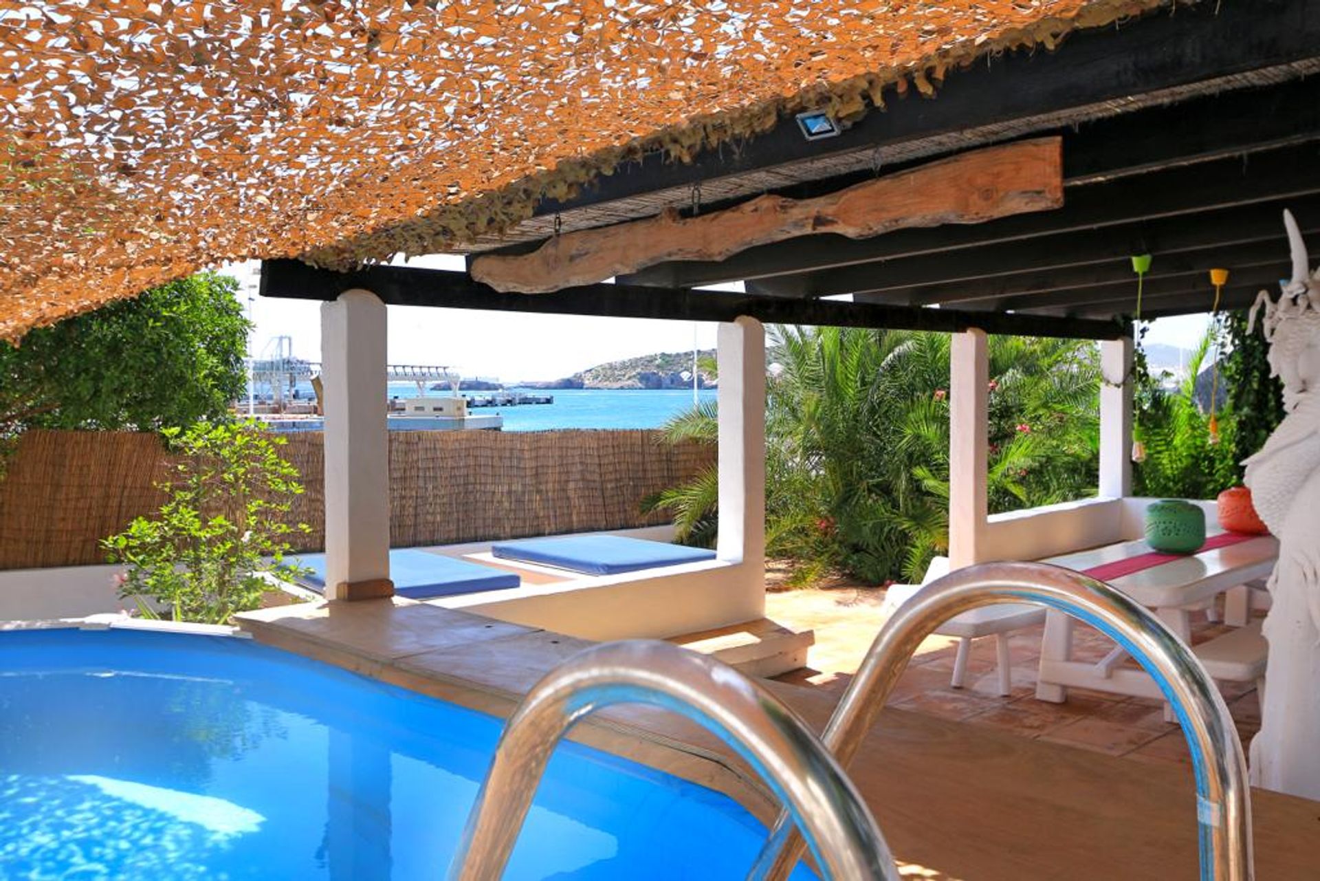 Condominium in Ibiza, De Balearen 12241065