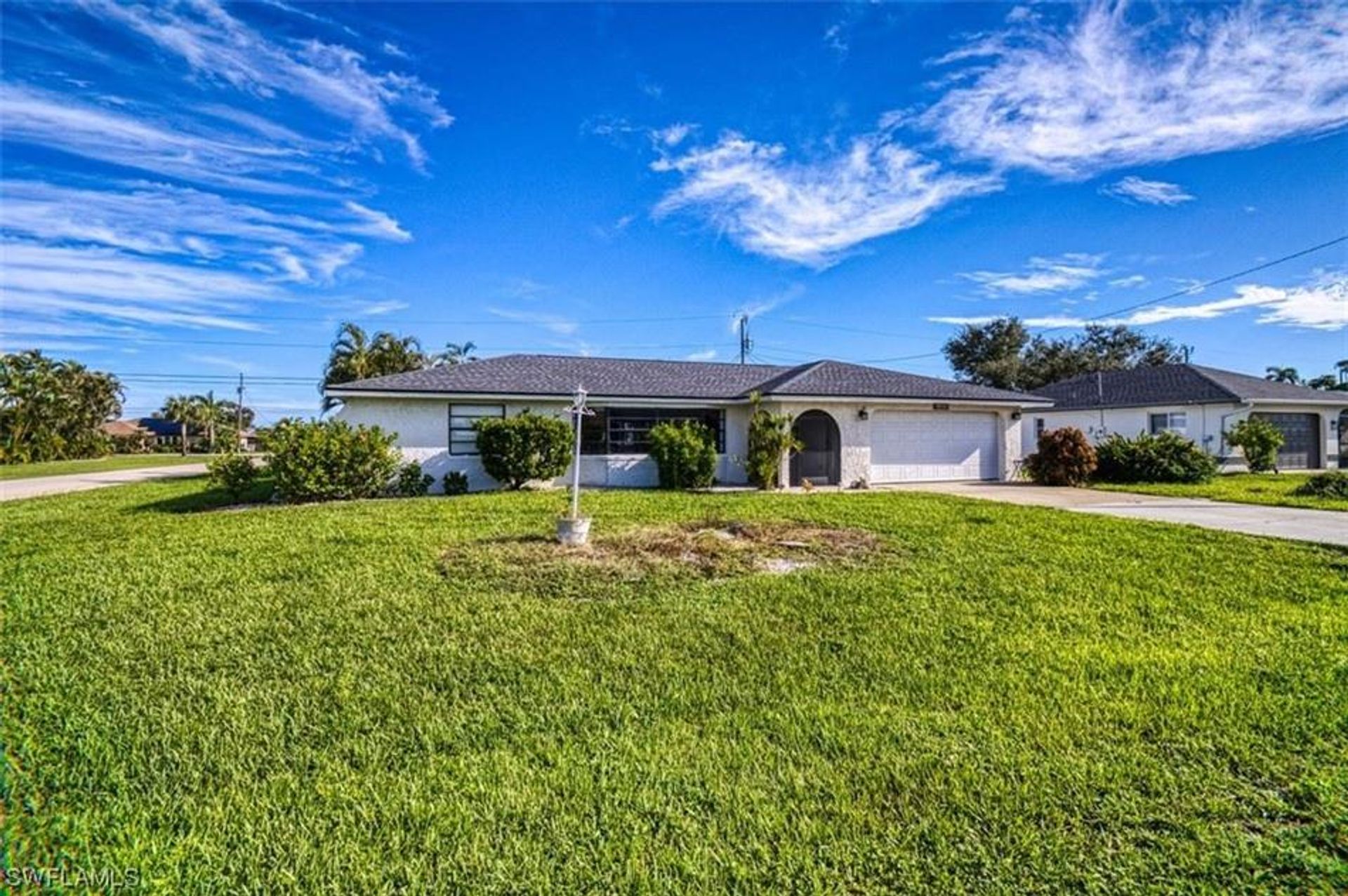 Dom w Cape Coral, Florida 12243135