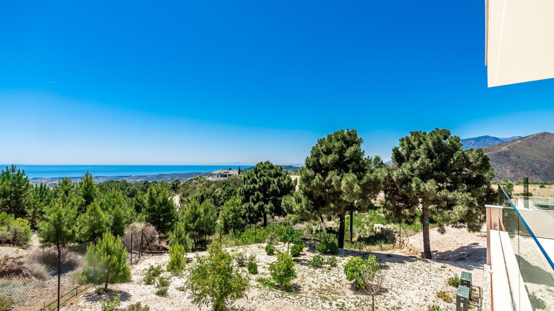 Huis in Benahavís, Andalusia 12243422