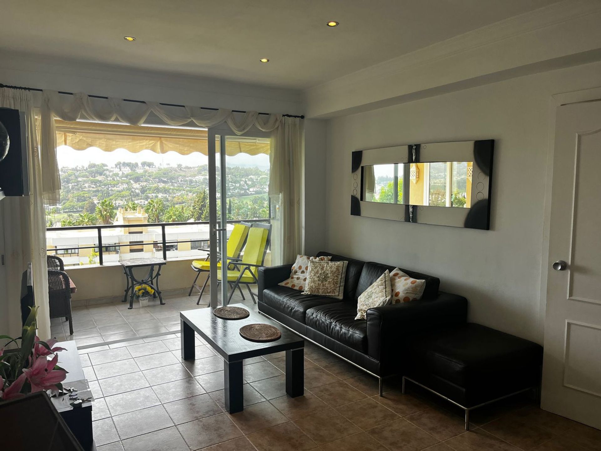 Condominium in Marbella, Andalusië 12243515