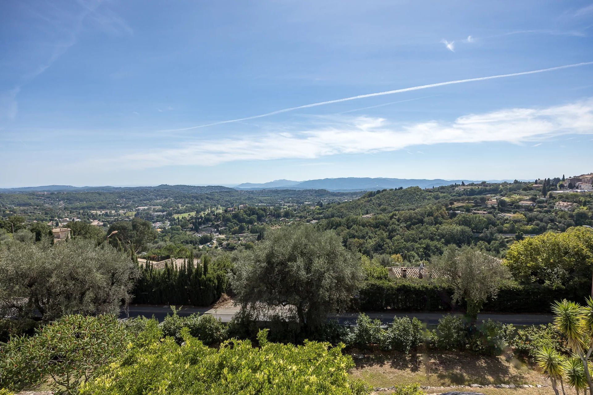 Huis in Châteauneuf-Grasse, Provence-Alpes-Côte d'Azur 12243691