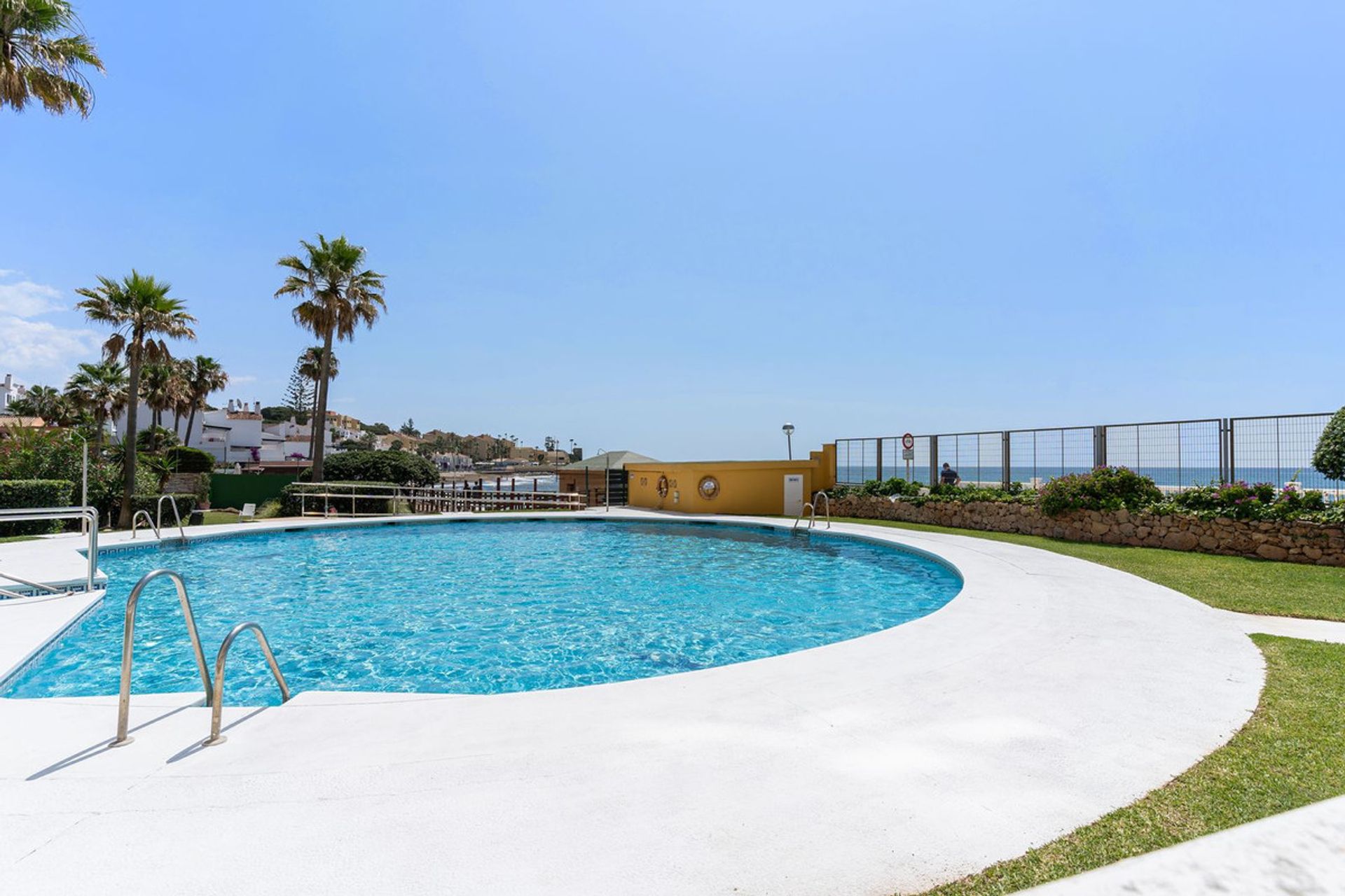 Condominium dans Sitio de Calahonda, Andalusia 12243726