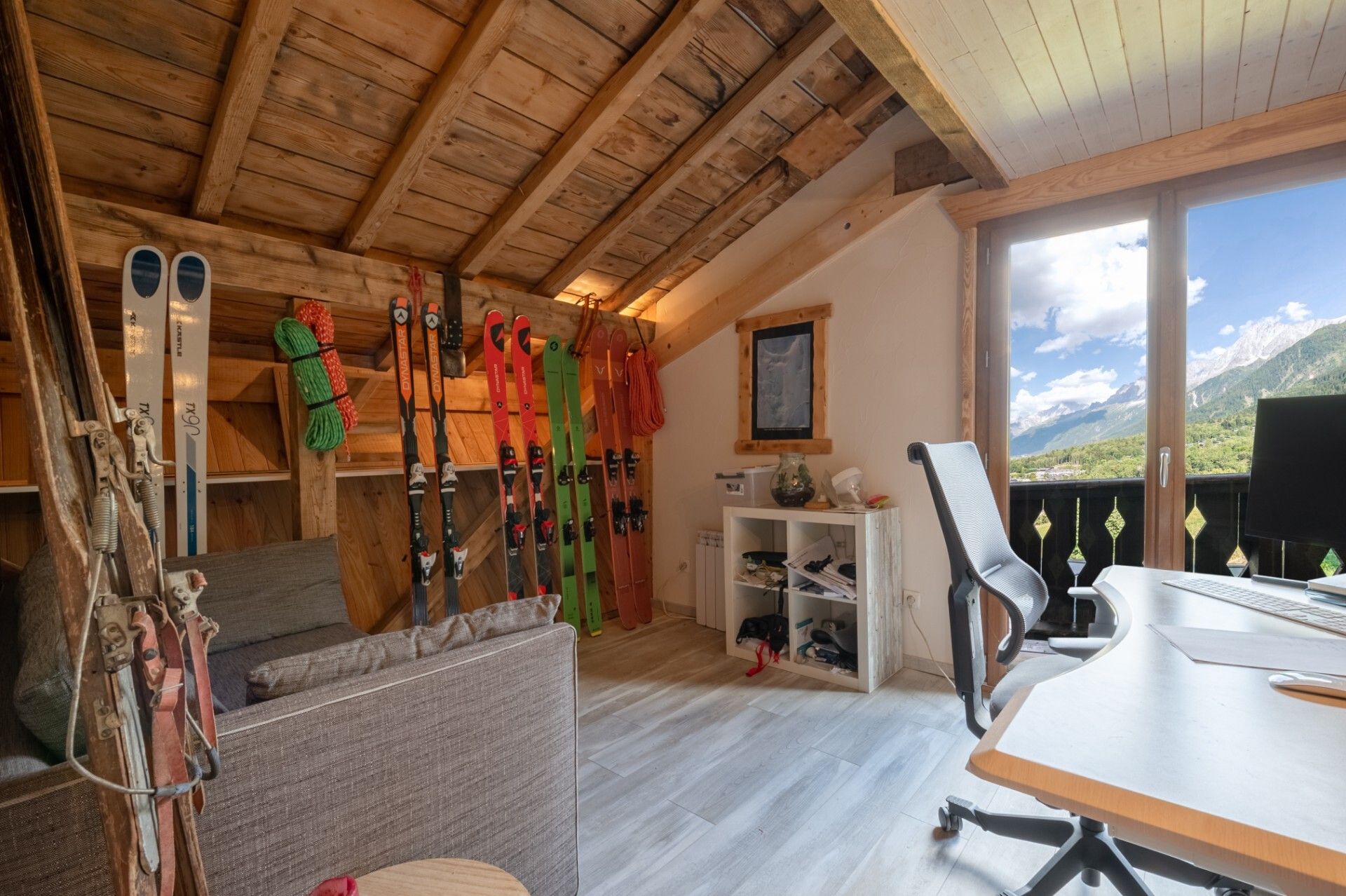 casa en Les Houches, Auvergne-Rhône-Alpes 12246329