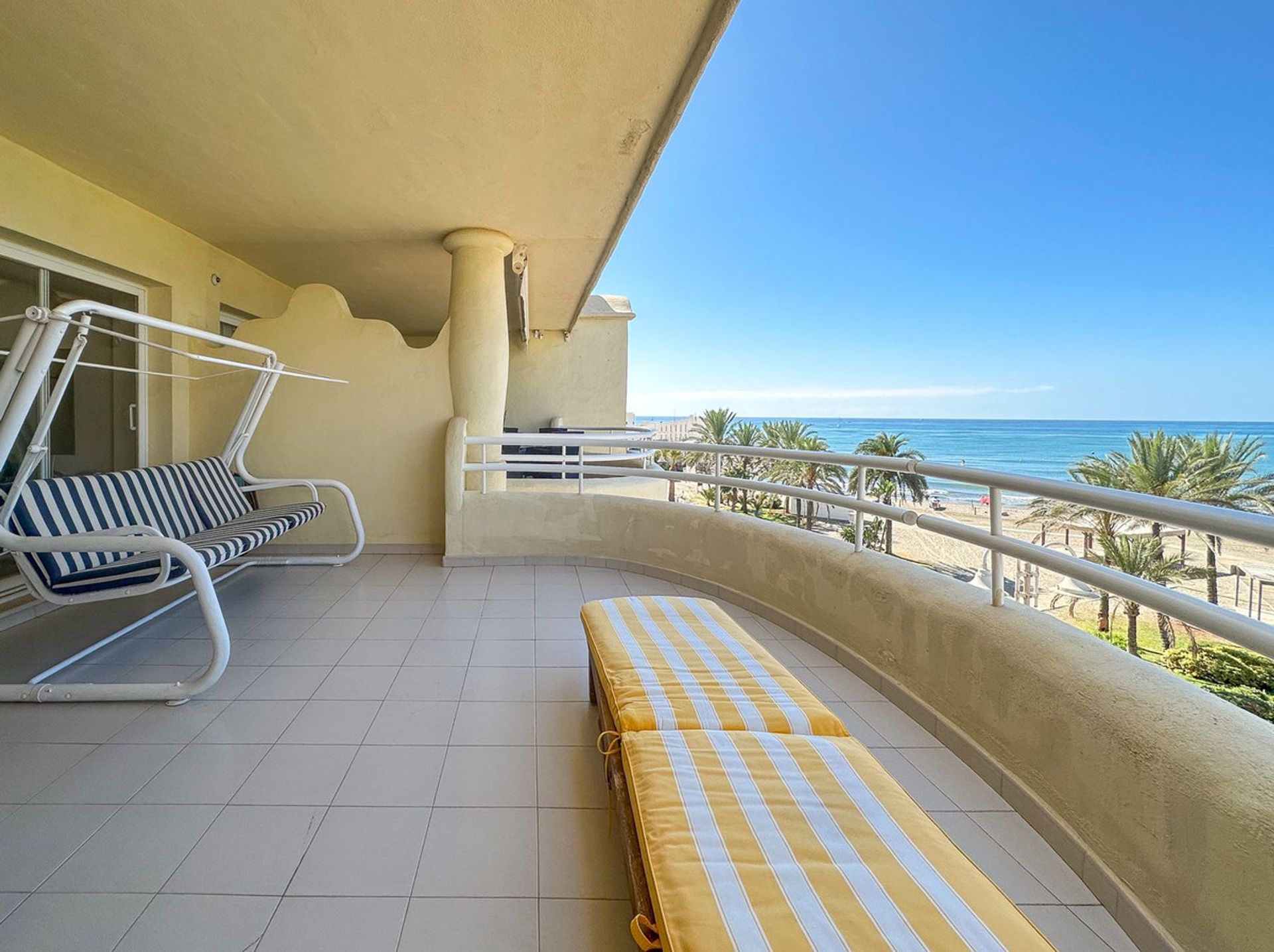 Condominio en Benalmádena, Andalusia 12246540