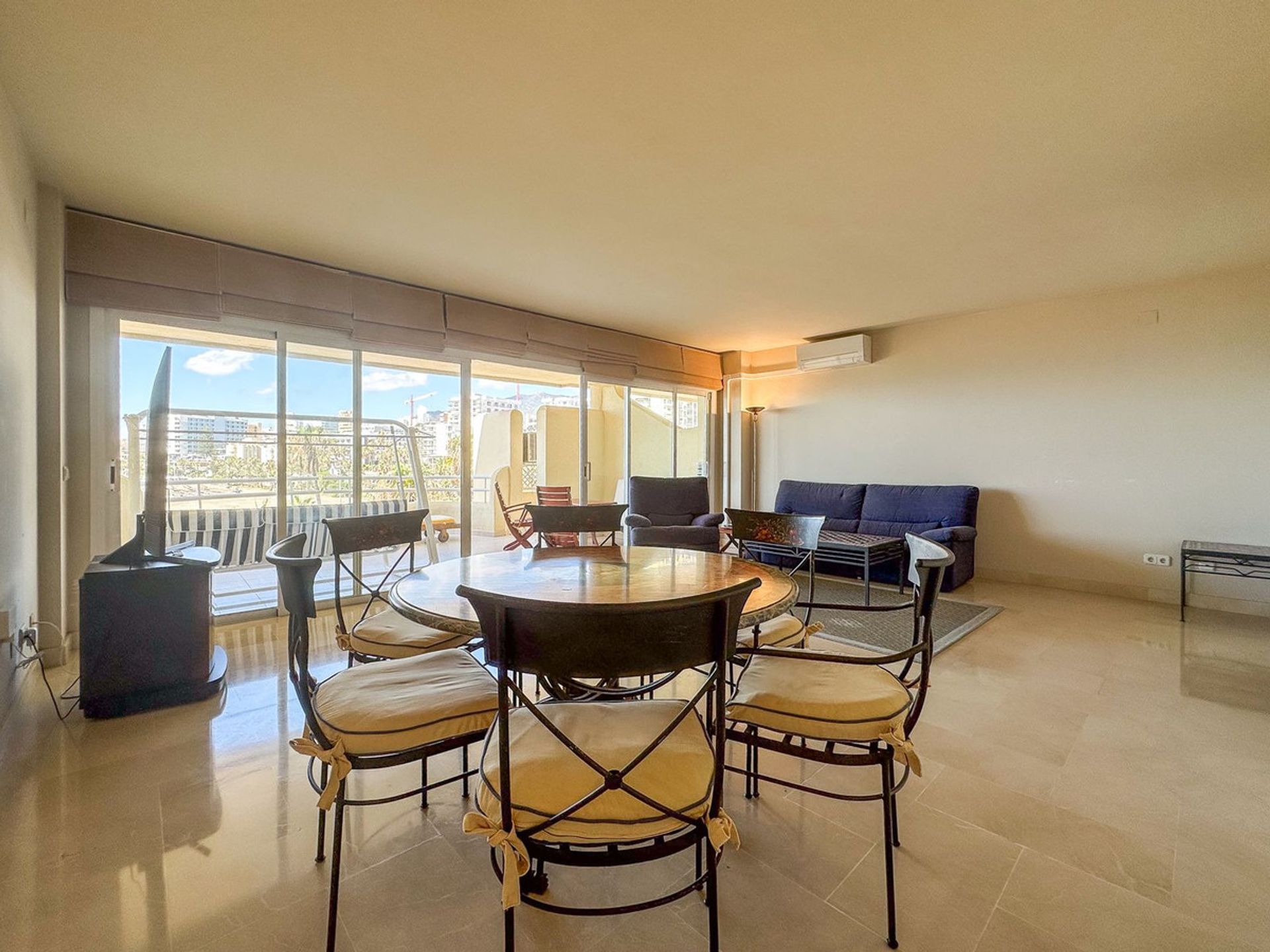 Condominio en Benalmádena, Andalucía 12246540