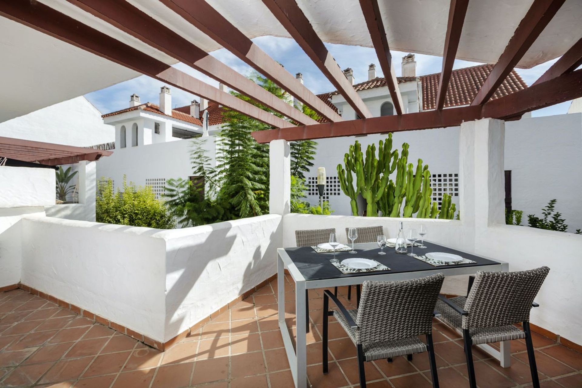 Condominium in Marbella, Andalusië 12246676