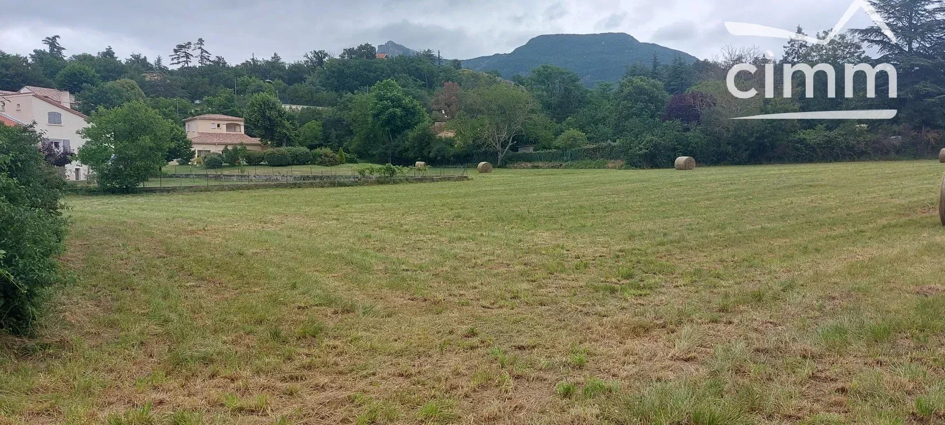 تجاري في Sisteron, Alpes-de-Haute-Provence 12248026