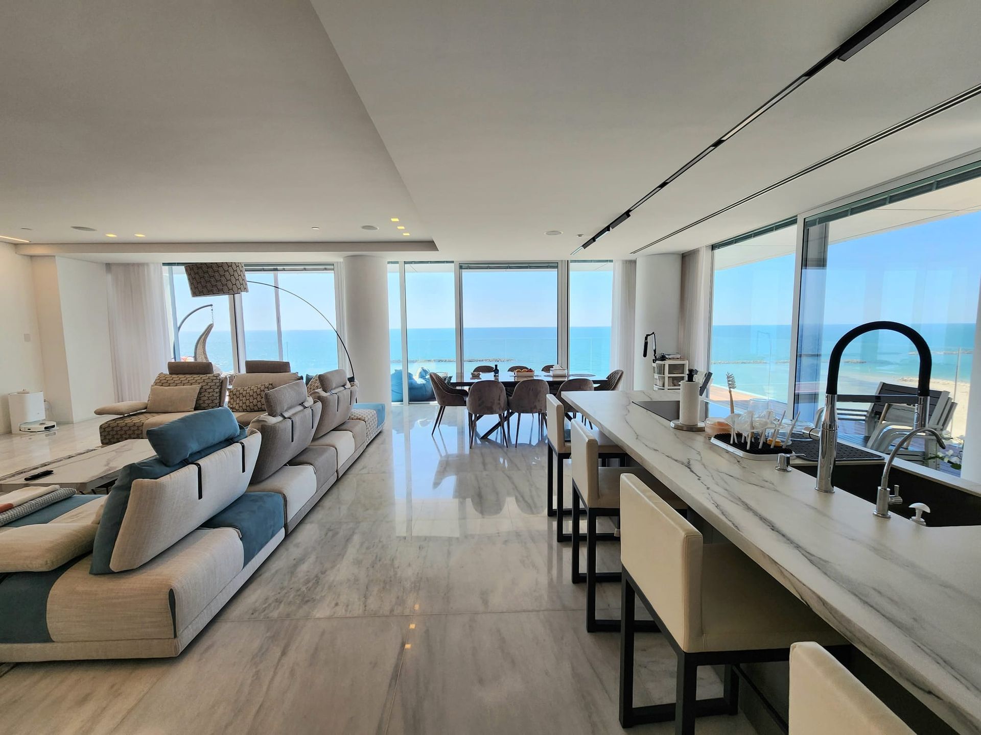 Condominium dans Tel Aviv-Yafo, 55 HaYarkon Street 12248904