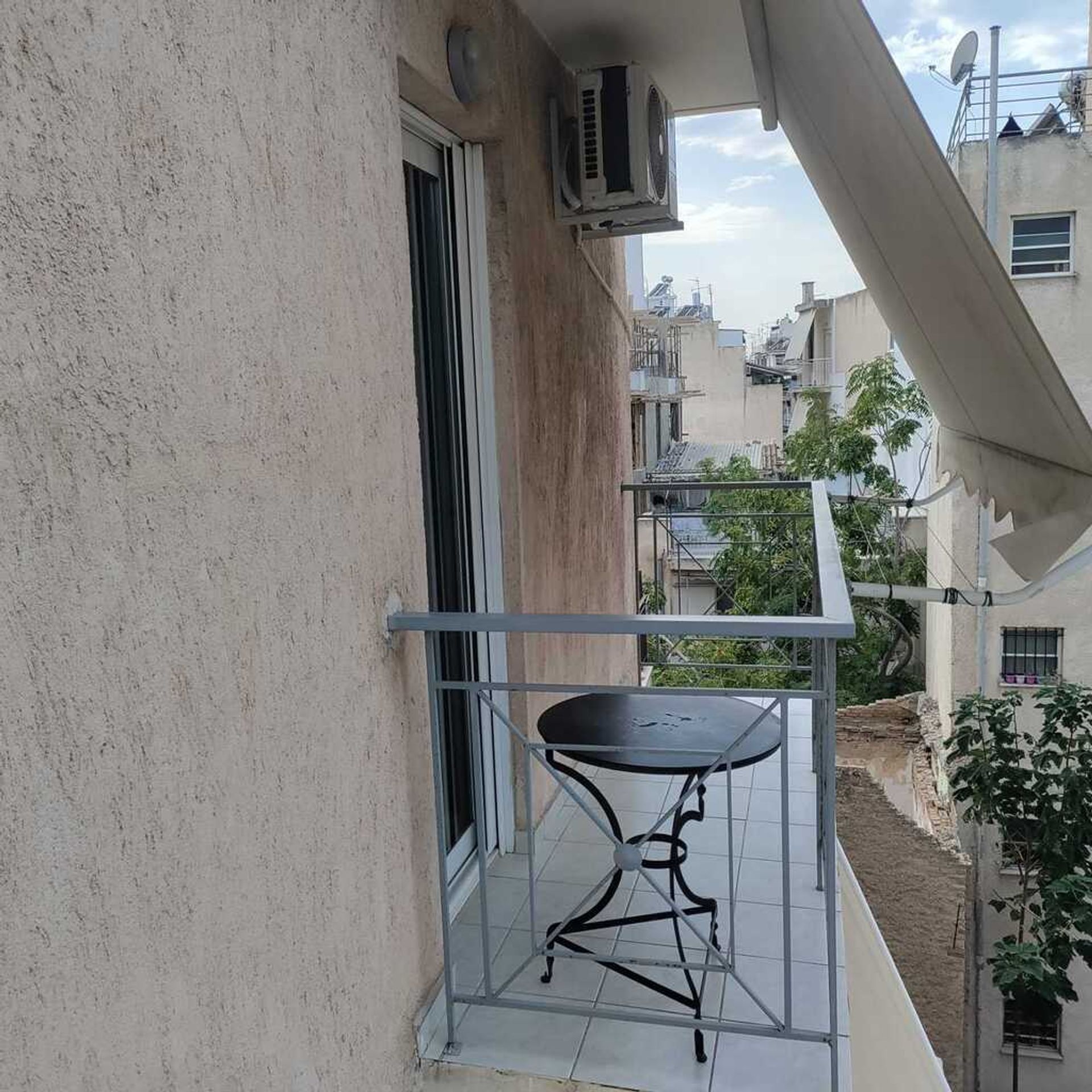 Condominium in Athina,  12249084