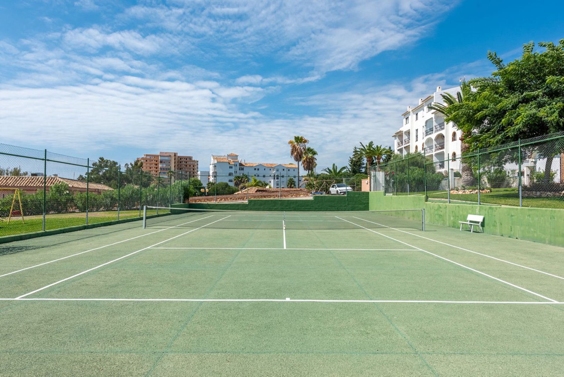 Condominium dans Urbanización Riviera Sol, Andalucía 12250632