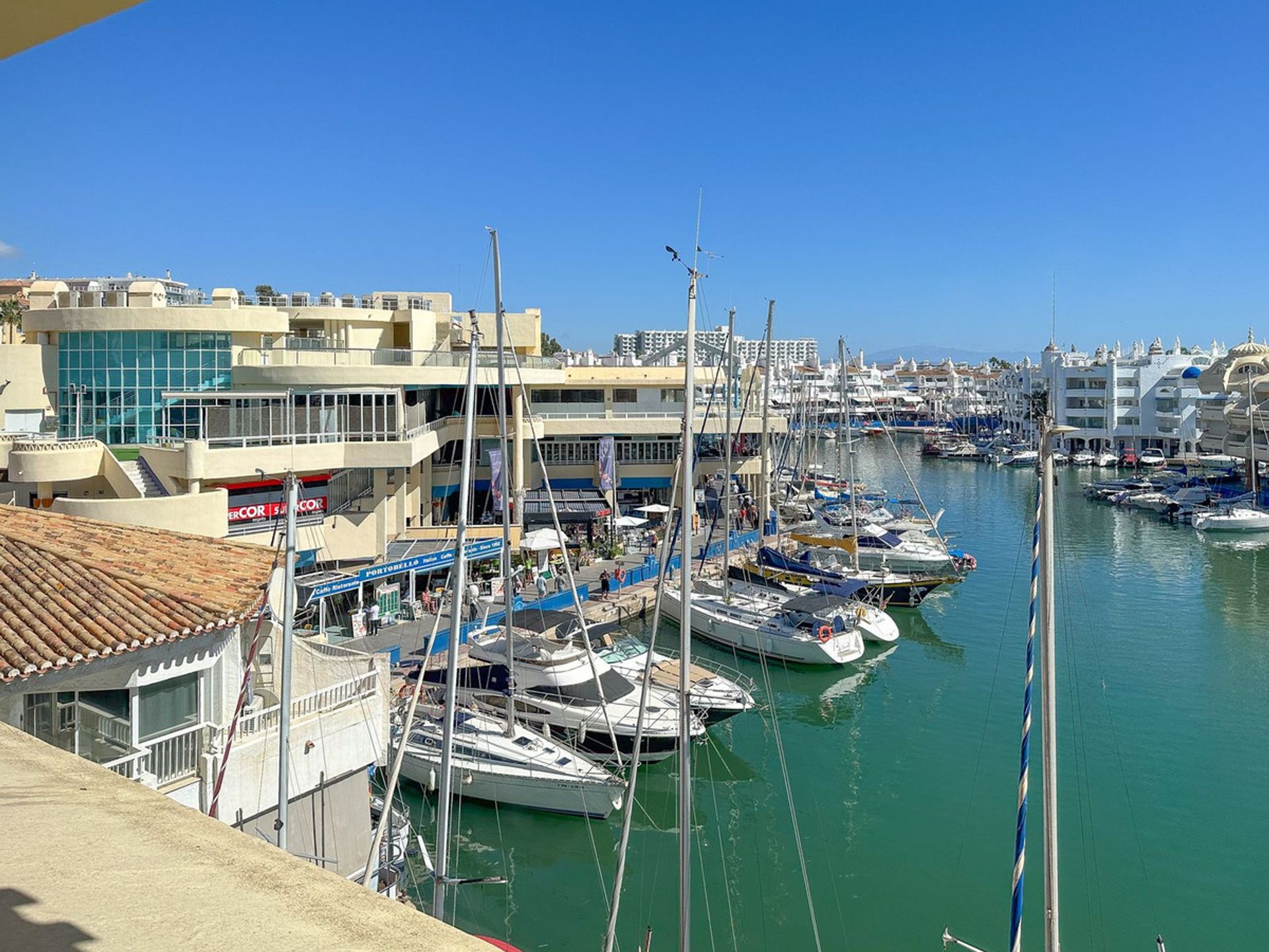 عمارات في Benalmádena, Andalusia 12250675