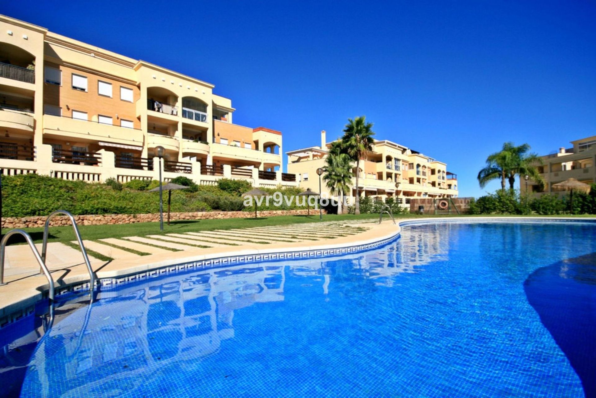 Condominium in Fuengirola, Andalusia 12250793