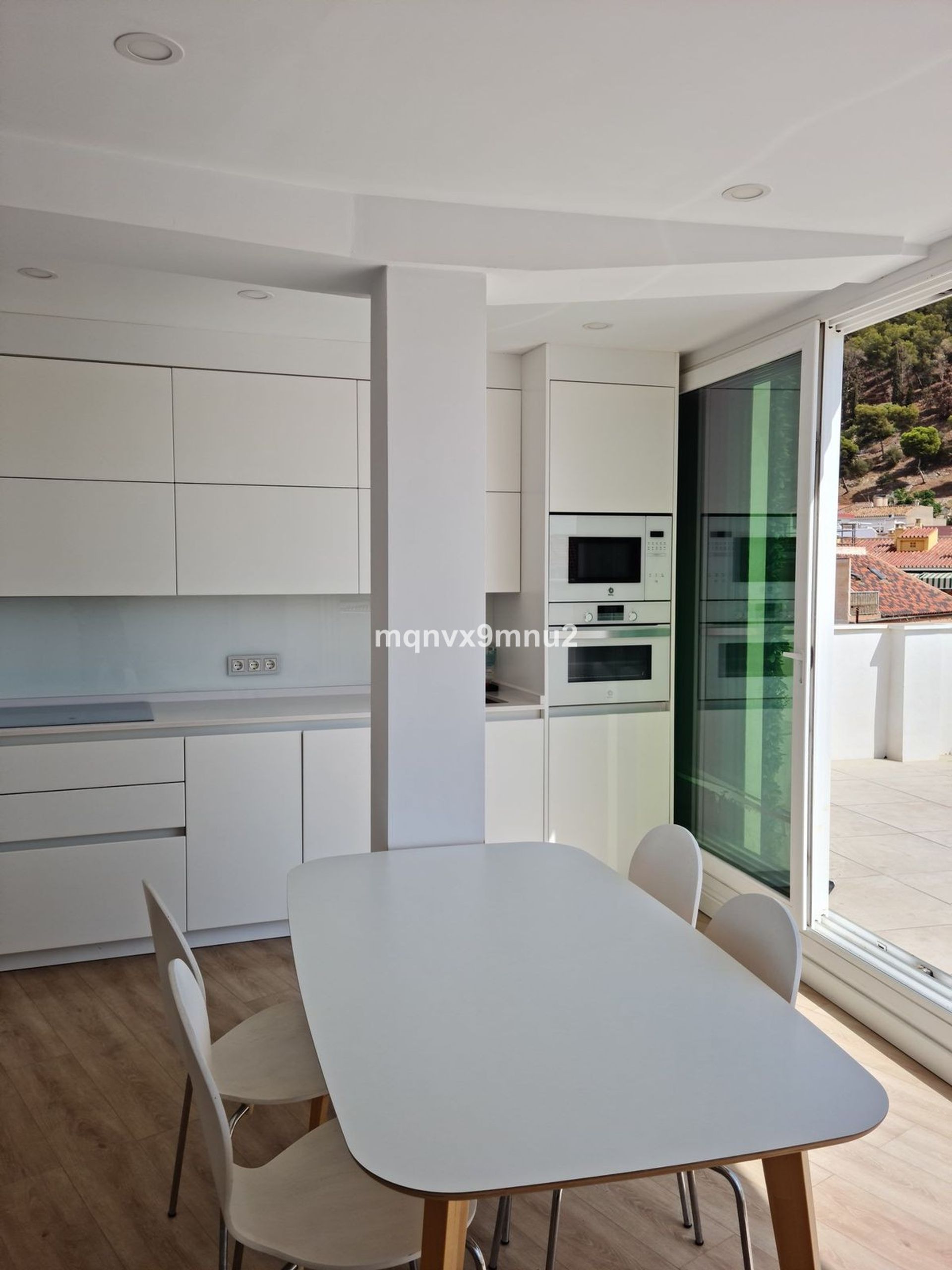 Condominio en , Andalusia 12250798