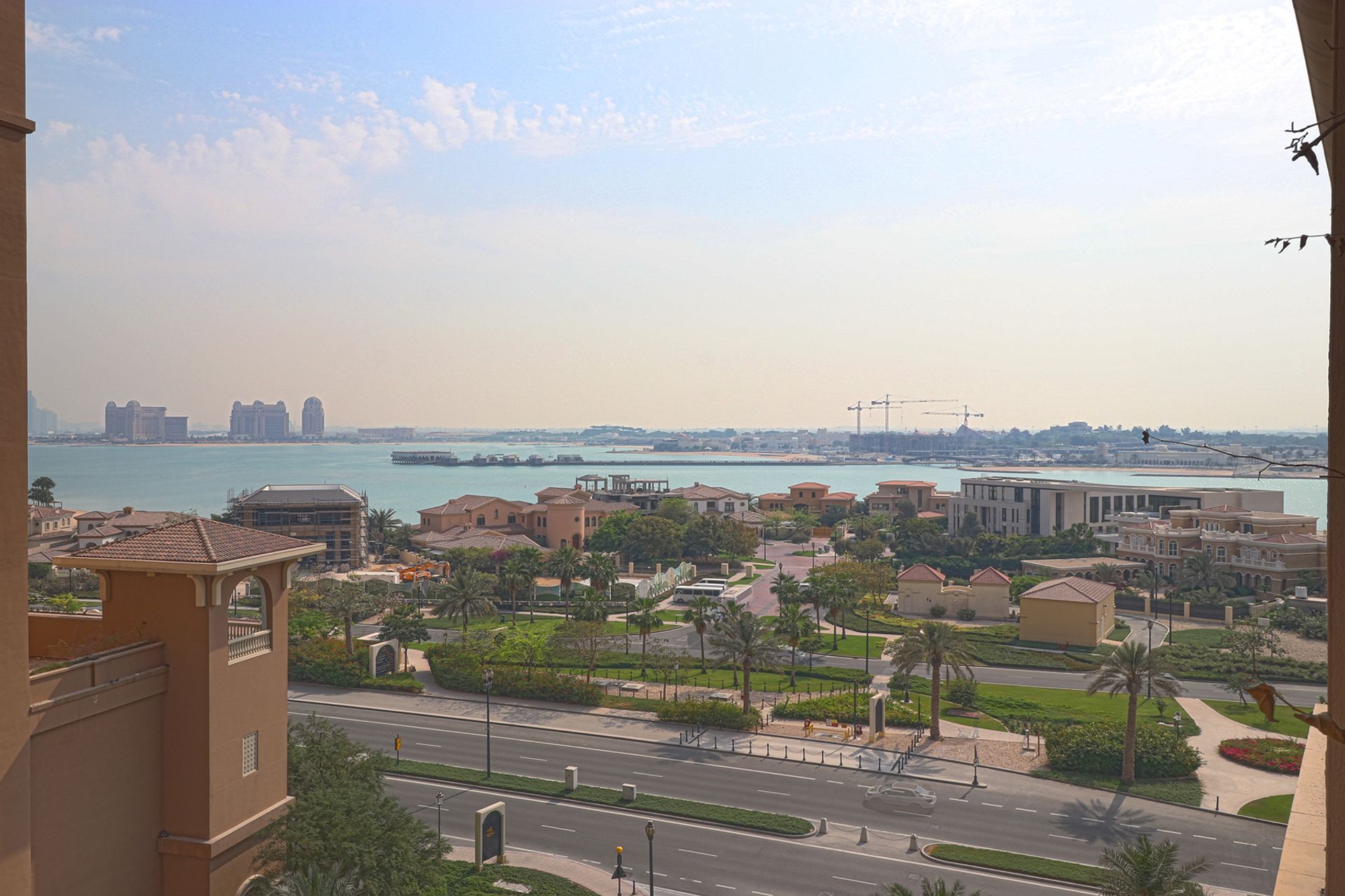 Condominium in Doha, Ad Dawhah 12251209