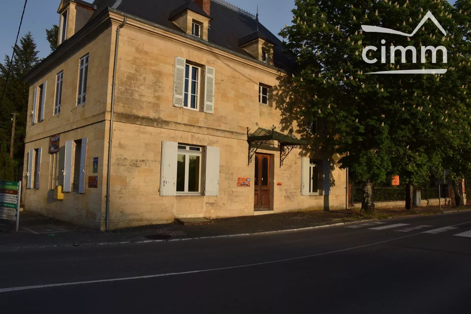 Haus im Couze-et-Saint-Front, Nouvelle-Aquitaine 12251927