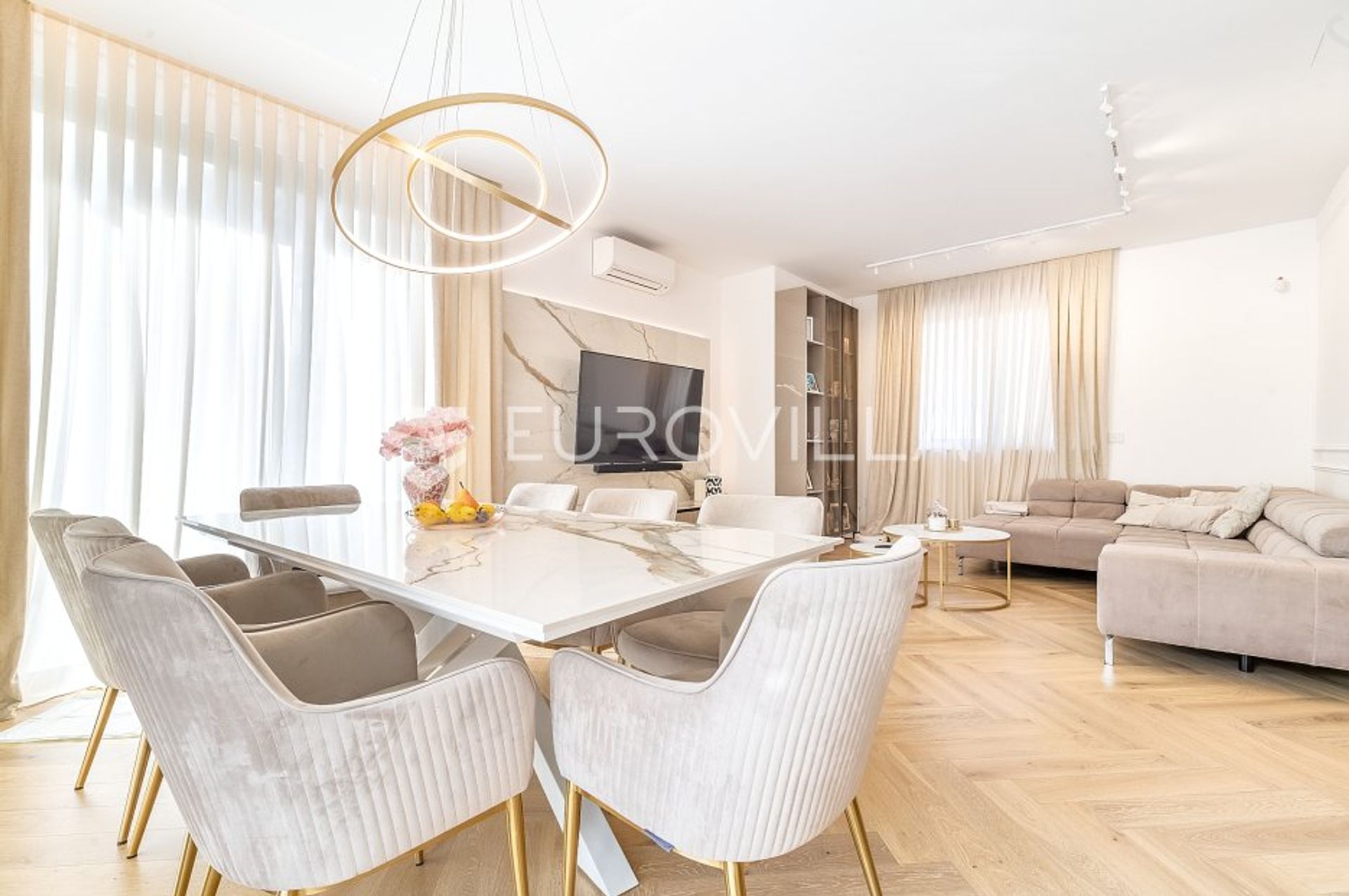 Condominium in Blato, Zagreb, Grad 12252316