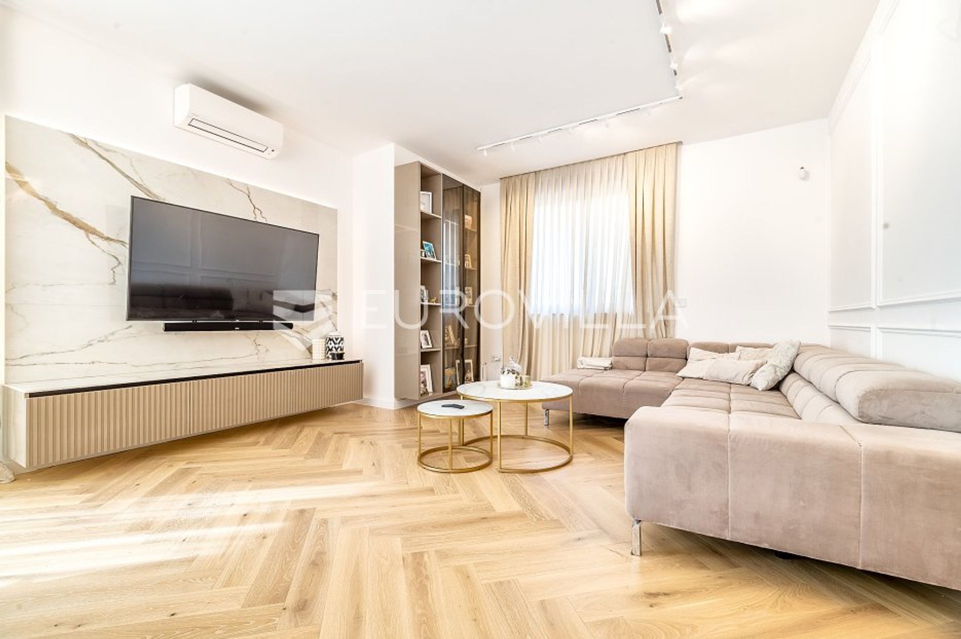 Condominium in Blato, Zagreb, Grad 12252316