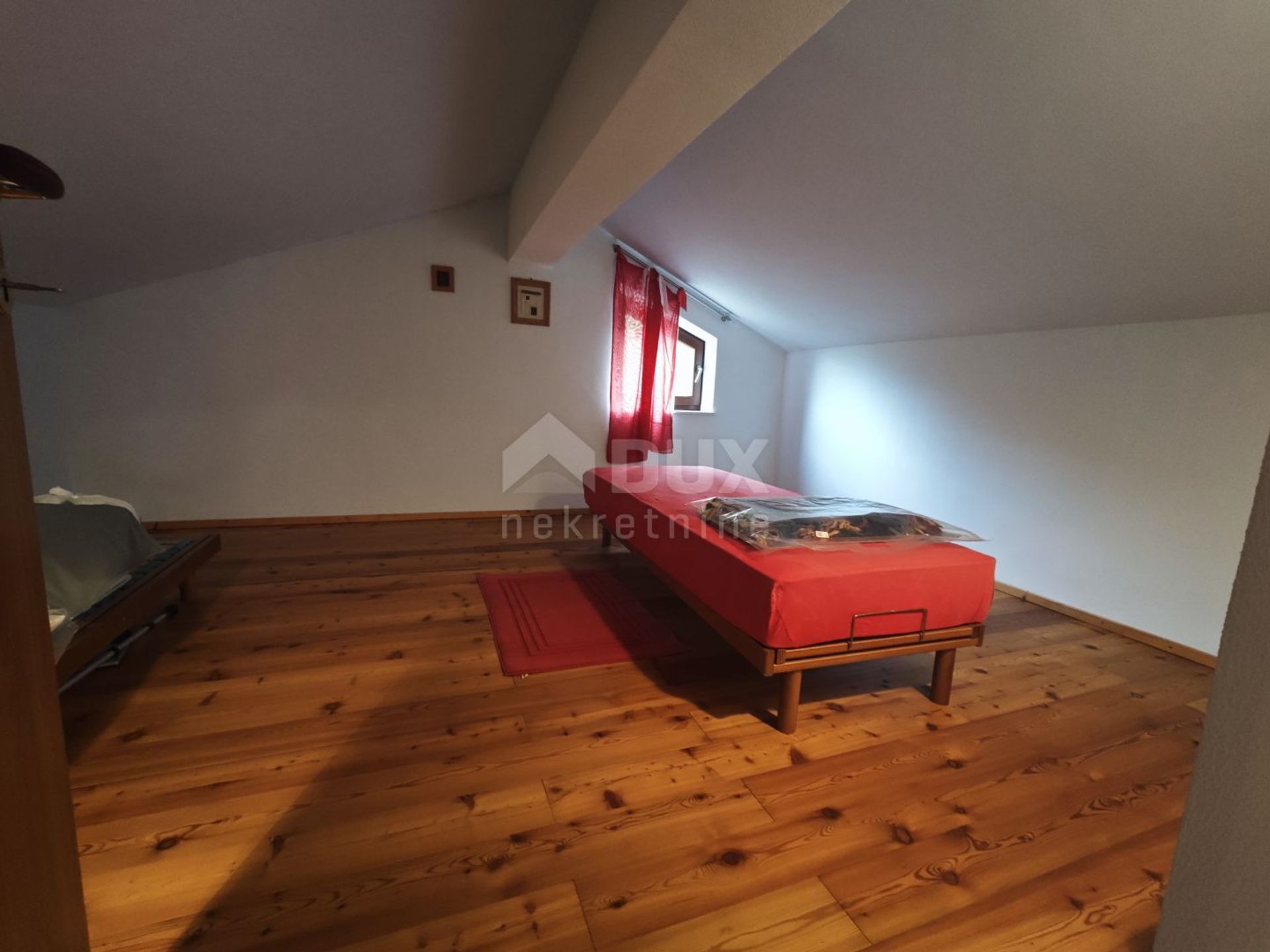 casa en Rukavac, Primorje-Gorski Kotar County 12252445