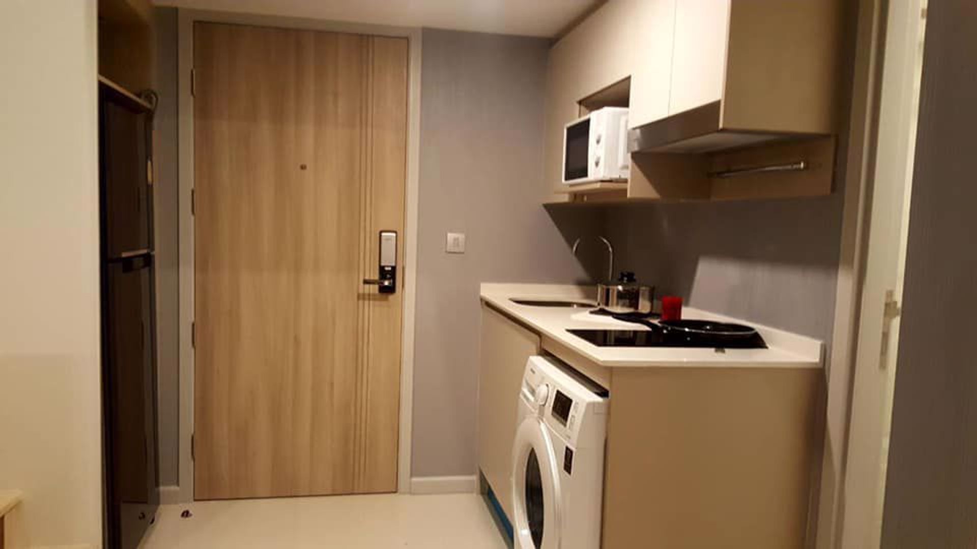 Condominium dans Sathon, Krung Thep Maha Nakhon 12252793