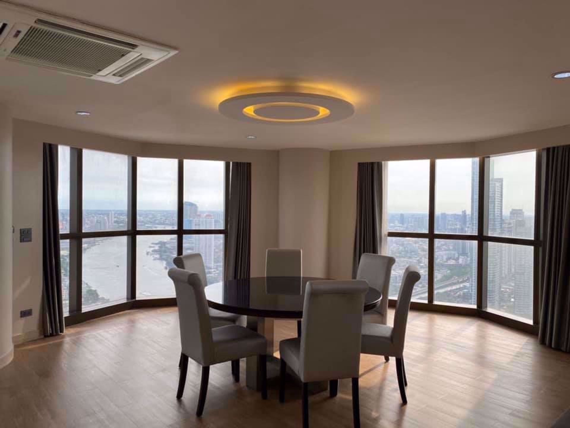 Condominium in , Krung Thep Maha Nakhon 12252849