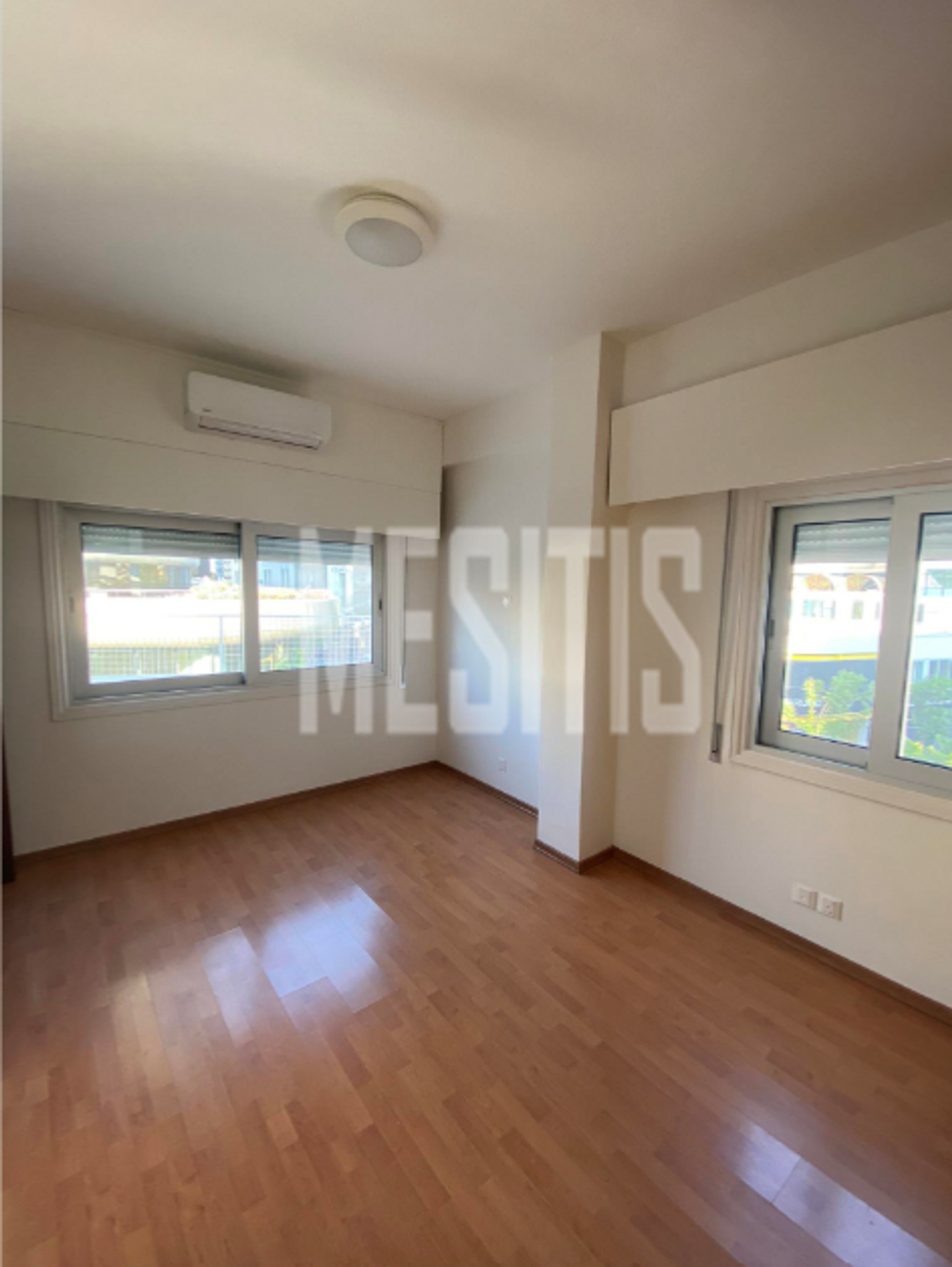 Condominio en Nicosia, Lefkosia 12253047