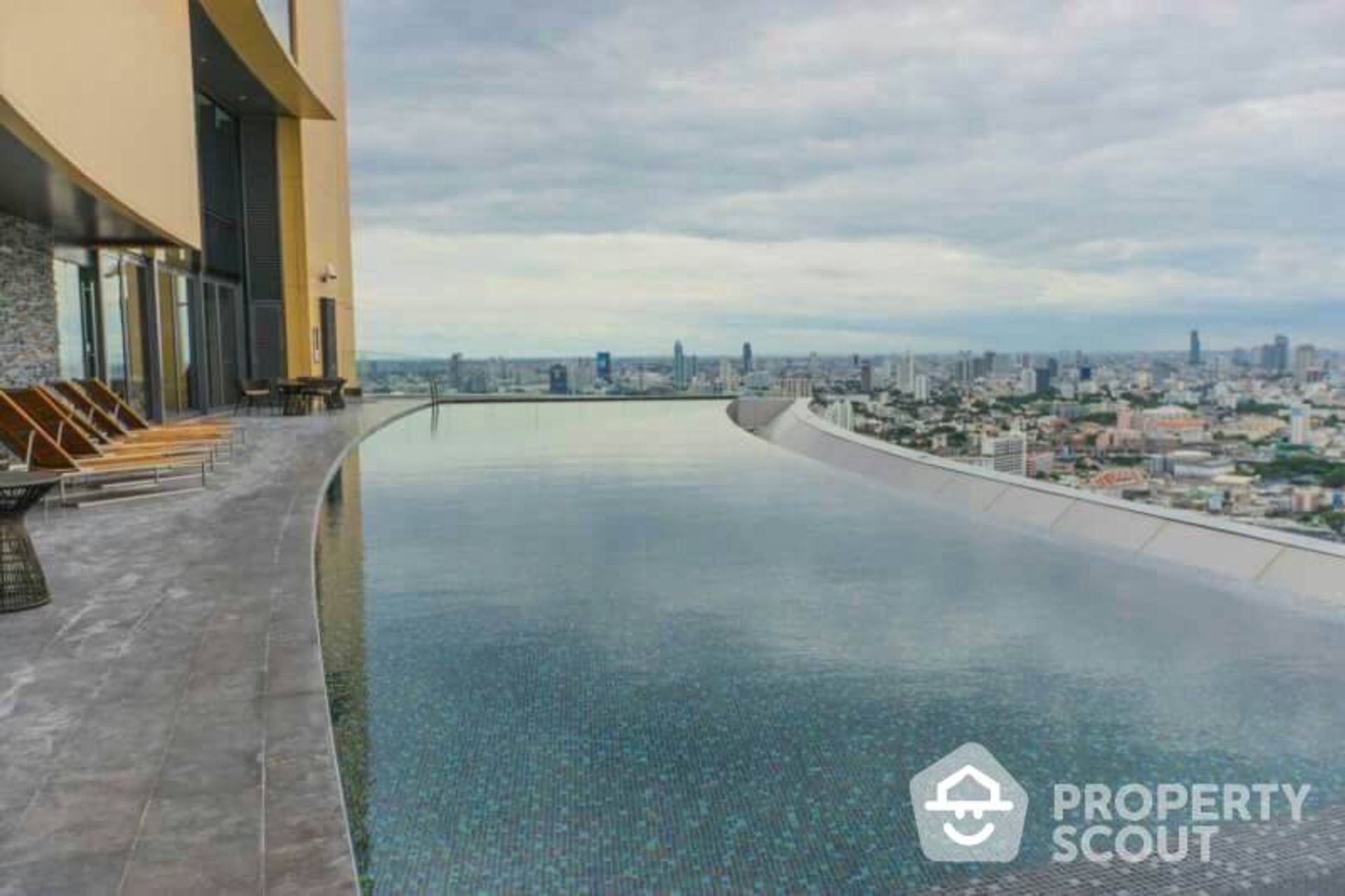 Condominium in , Krung Thep Maha Nakhon 12253183