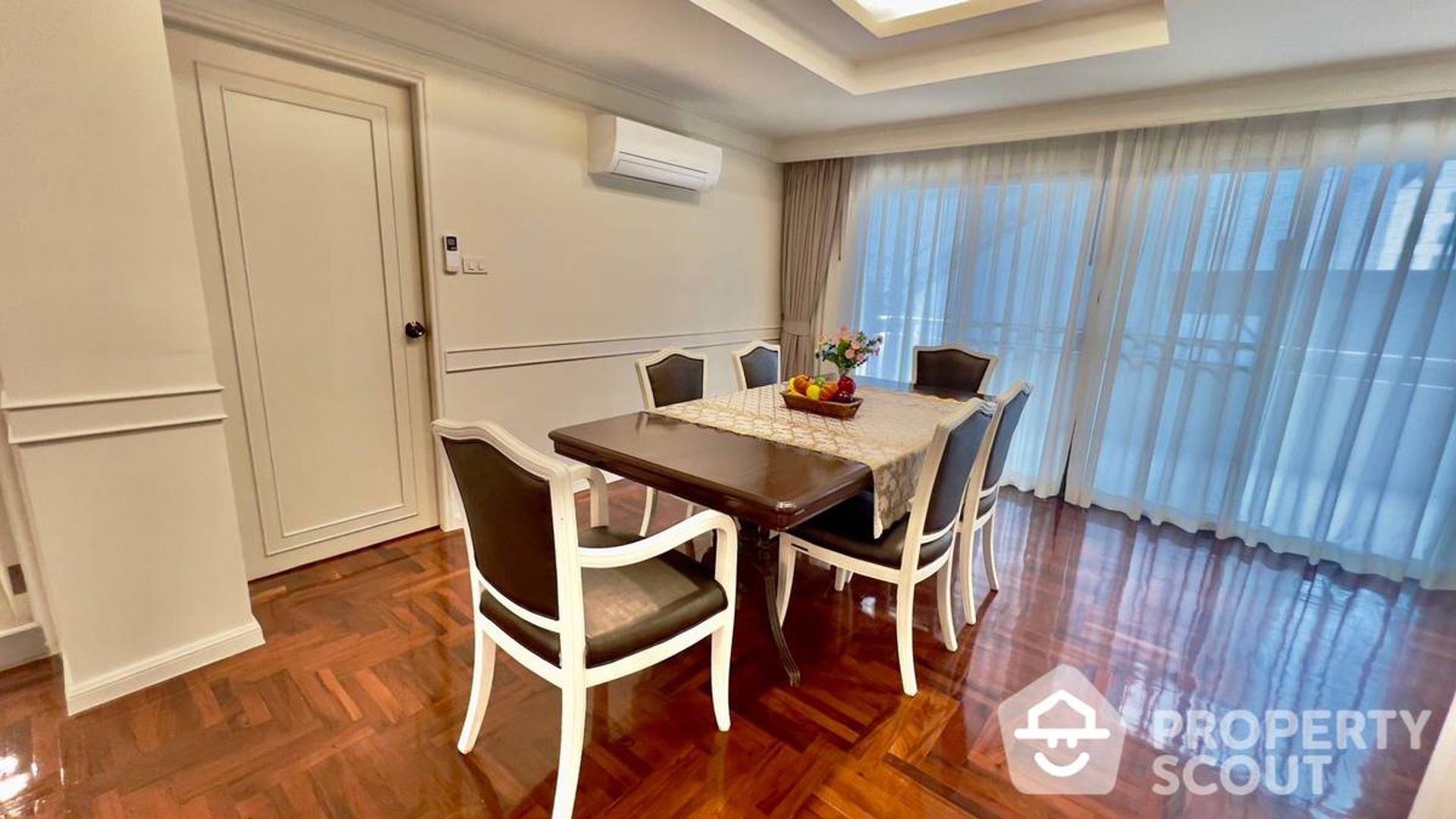 Condominium in Watthana, Krung Thep Maha Nakhon 12253254