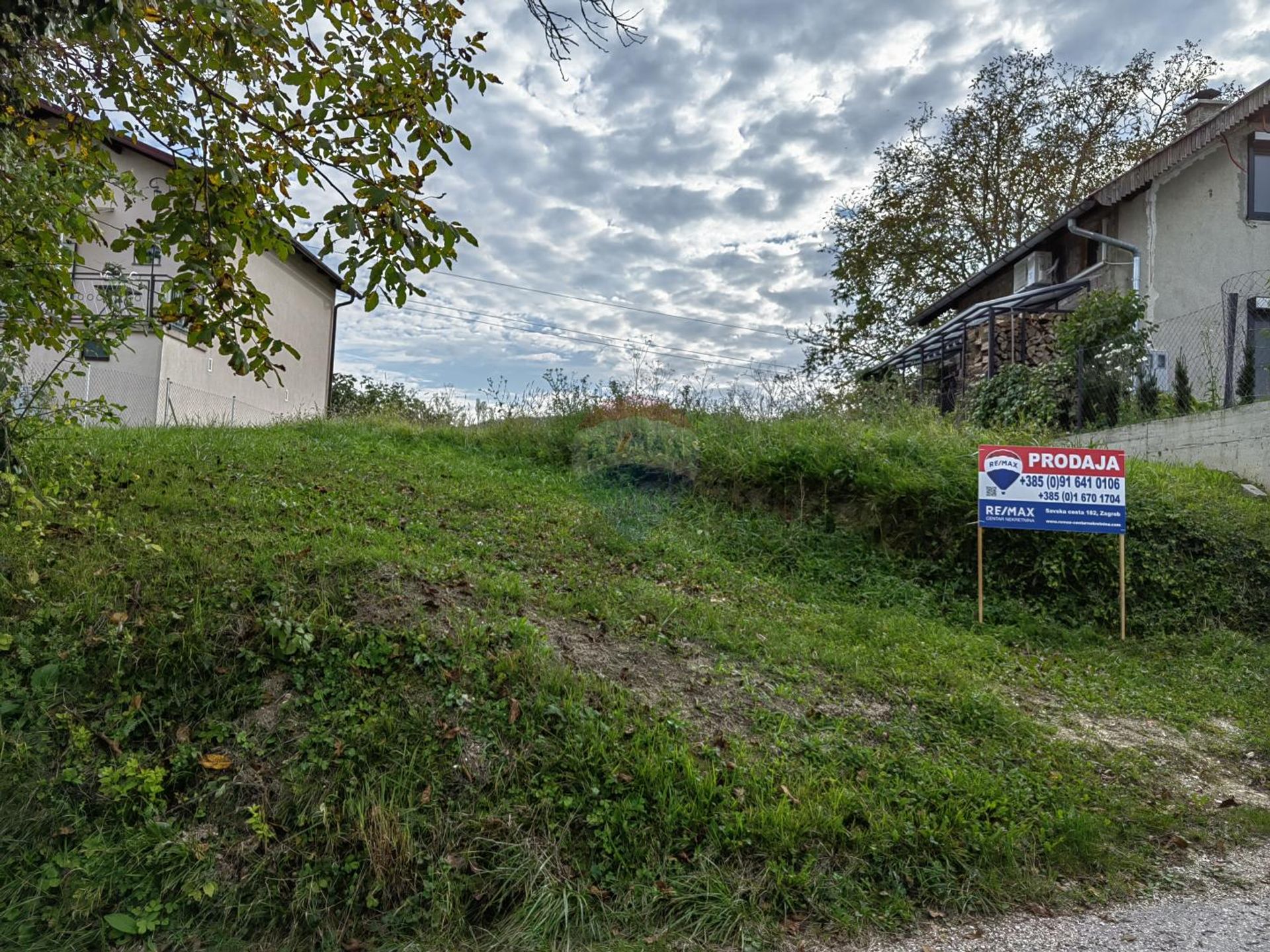 Terre dans Mala Rakovica, Zagrebačka županija 12253479