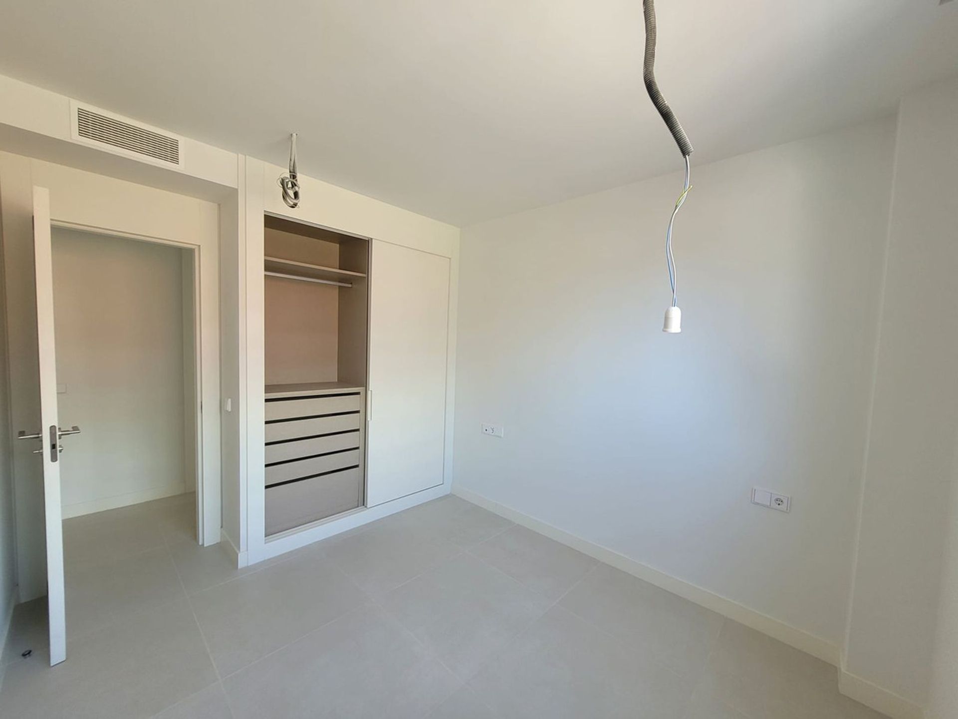 Condominium dans Fuengirola, Andalusia 12254130