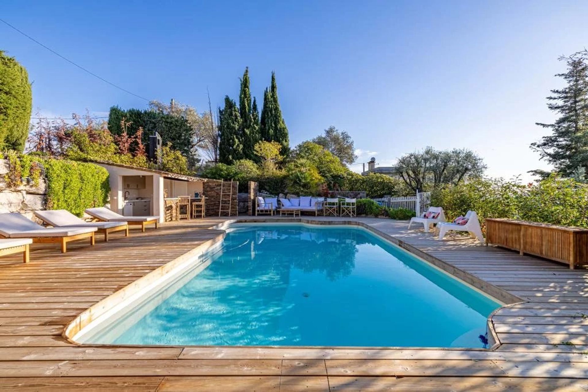 Casa nel La Madeleine, Provence-Alpes-Cote d'Azur 12255469