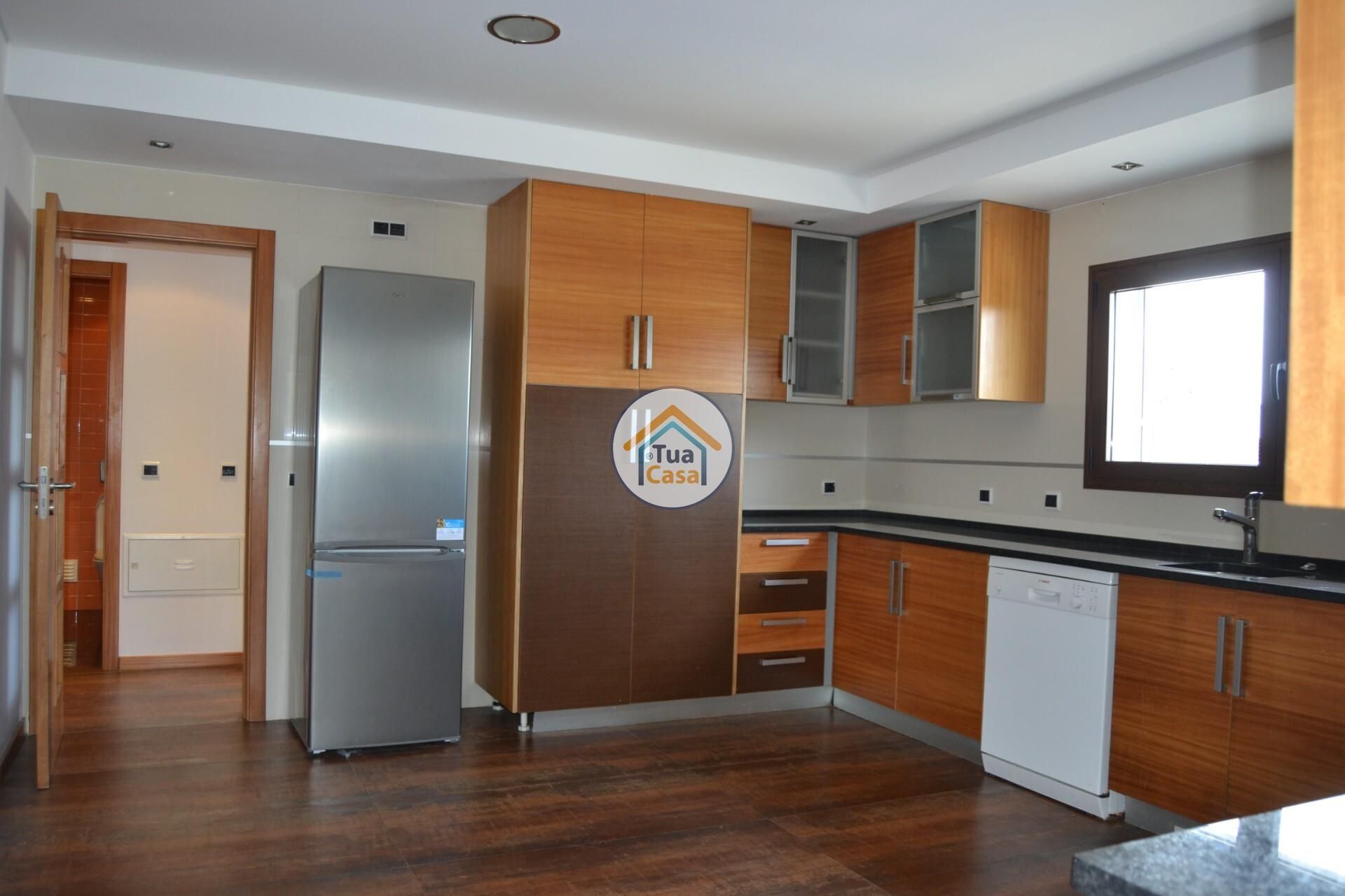 Hus i , Leiria District 12256065