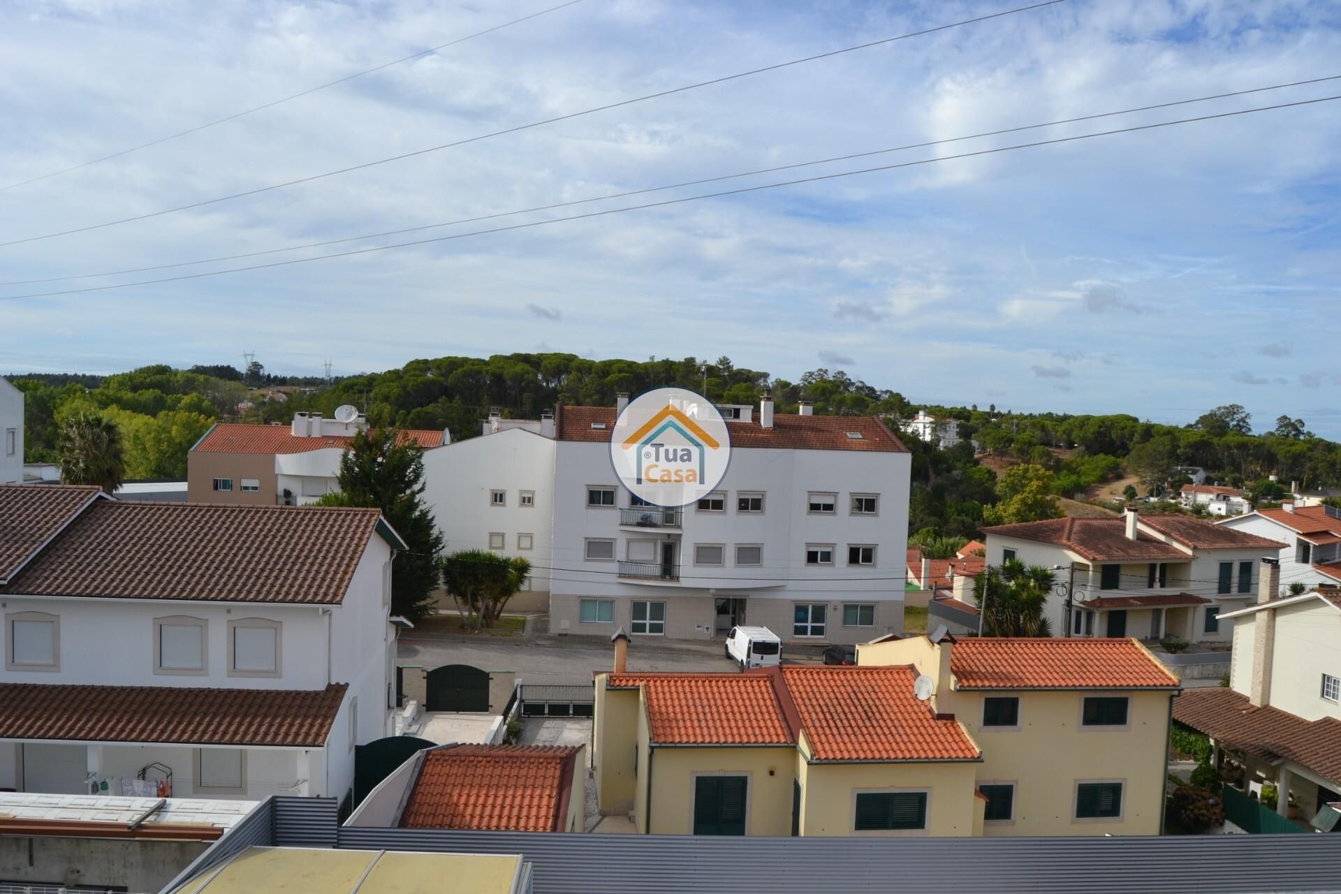 Hus i , Leiria District 12256065