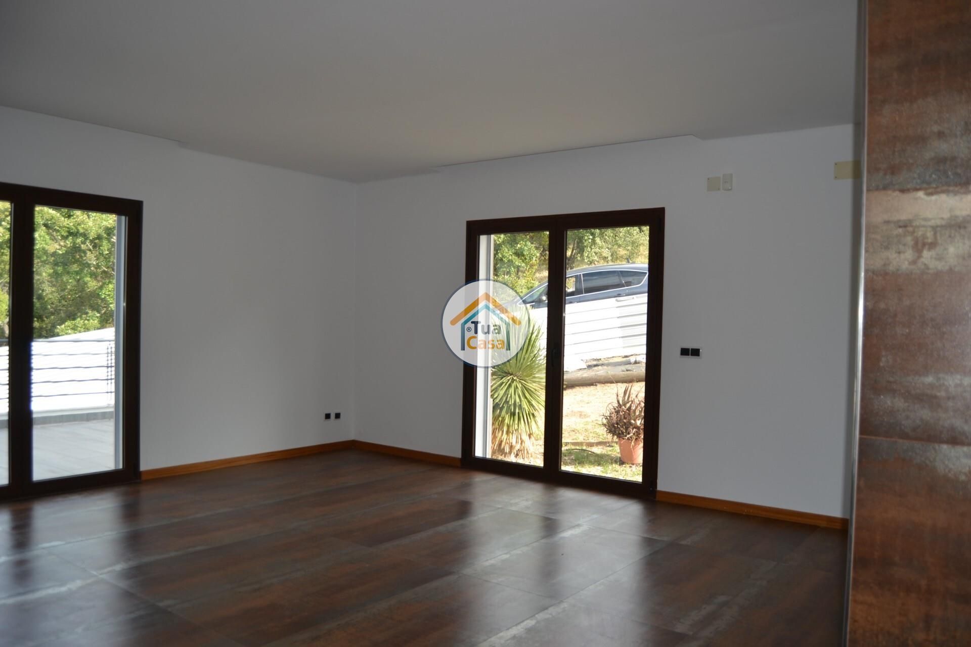 Hus i , Leiria District 12256065