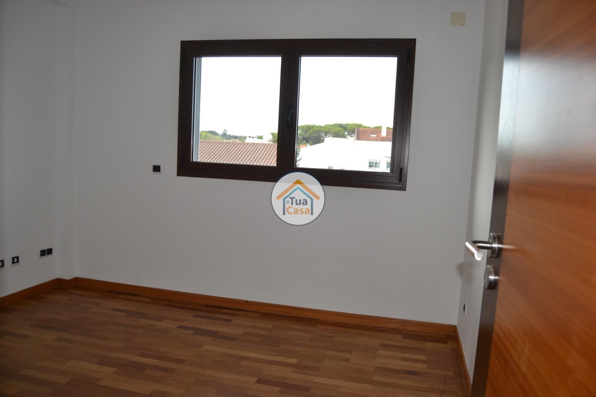 Hus i , Leiria District 12256065