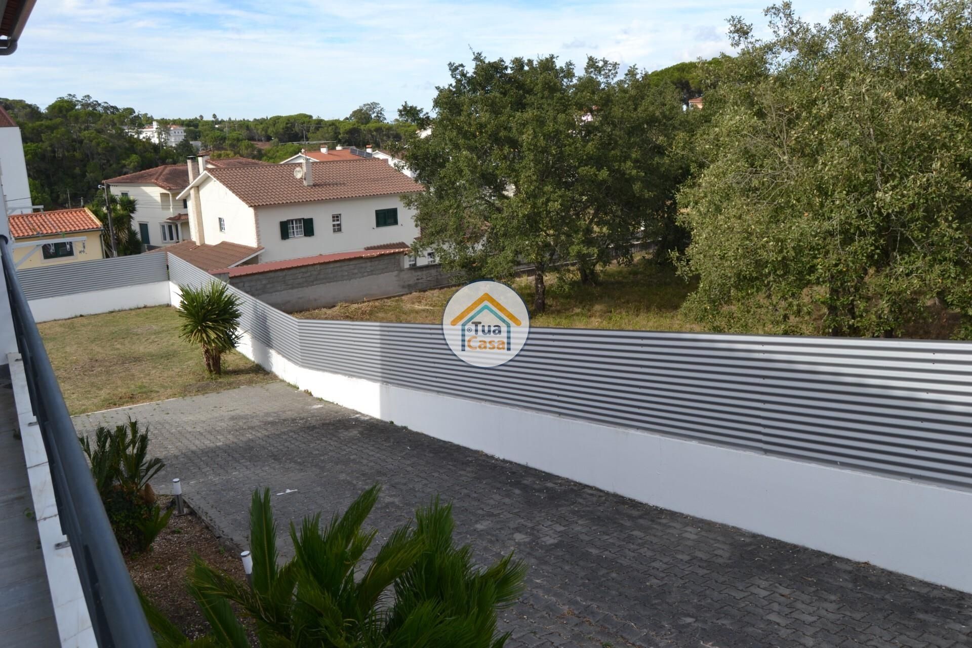 Hus i , Leiria District 12256065