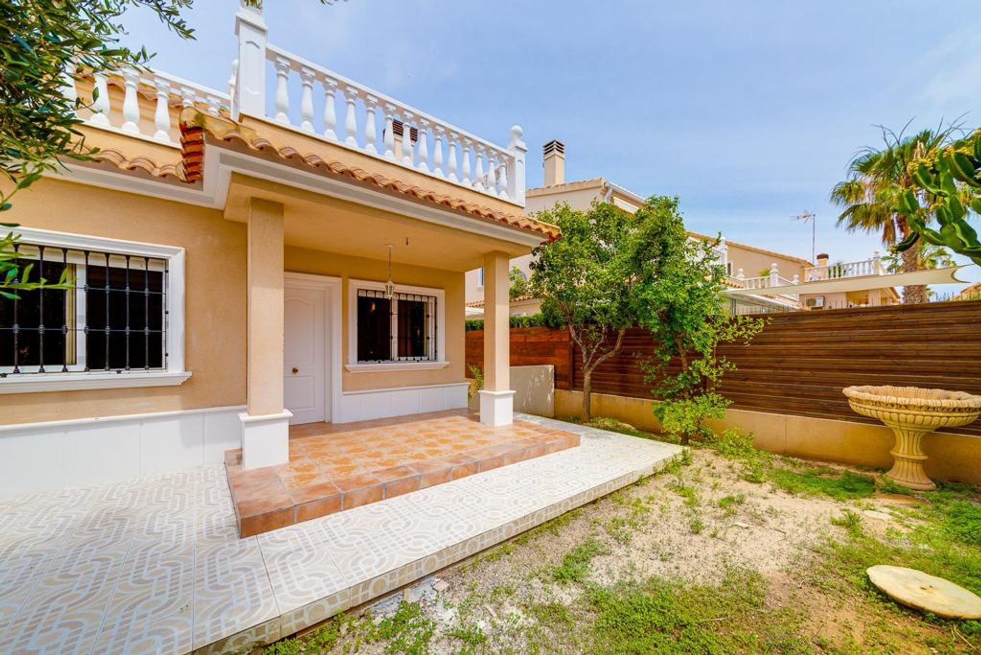 Rumah di Torrevieja, Valencian Community 12257536