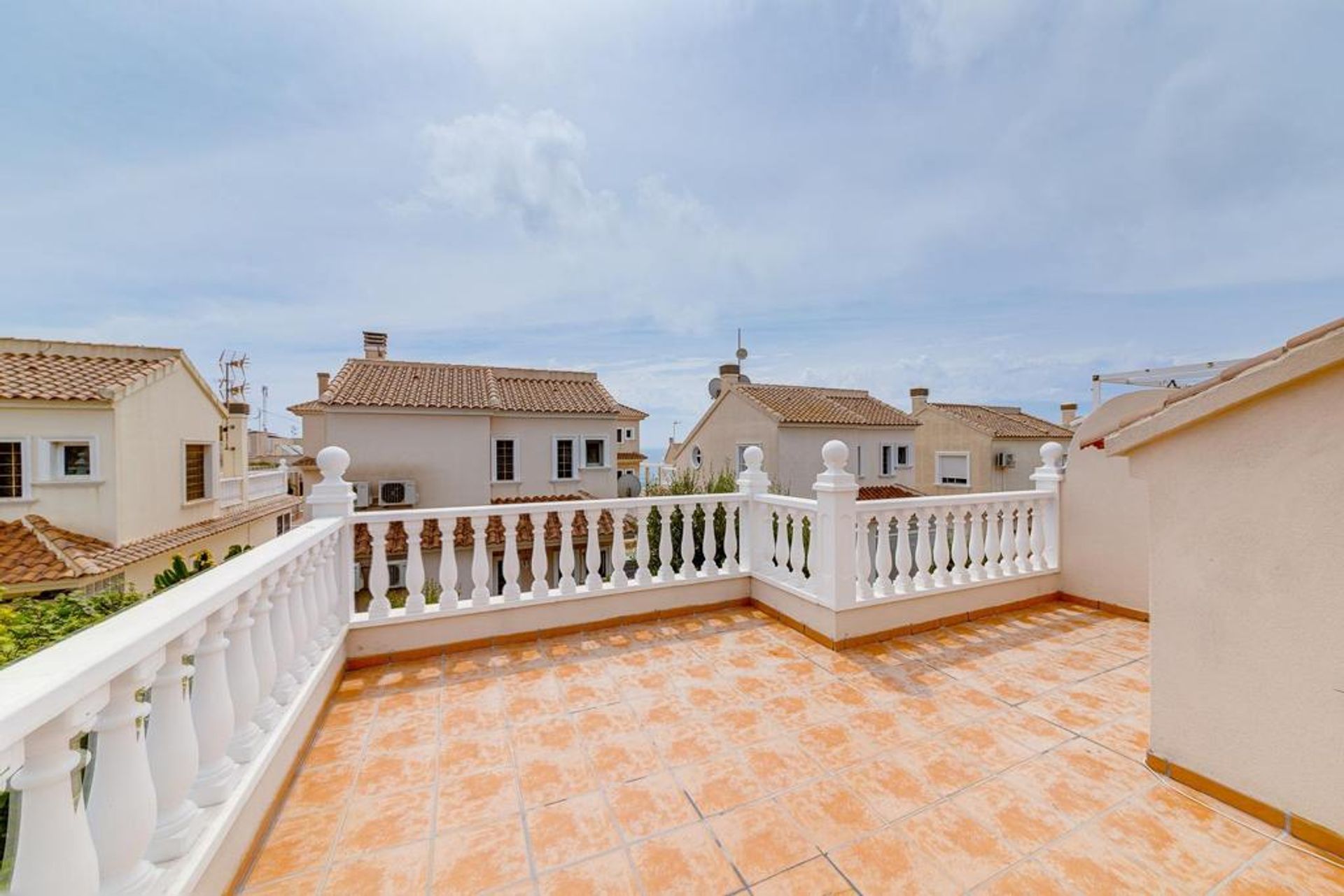 Rumah di Torrevieja, Valencia 12257536