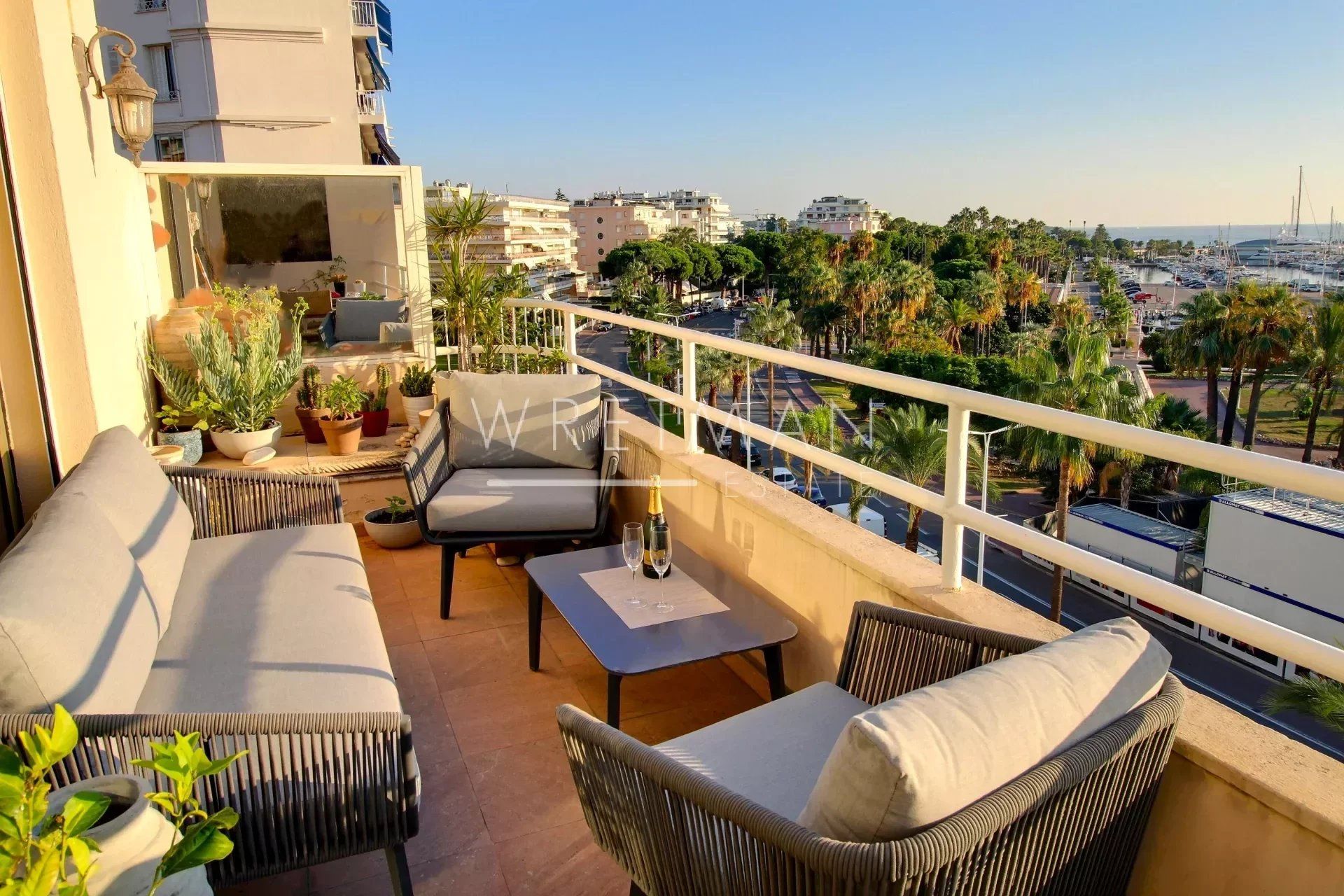 Condominium dans Cannes, Provence-Alpes-Côte d'Azur 12258551