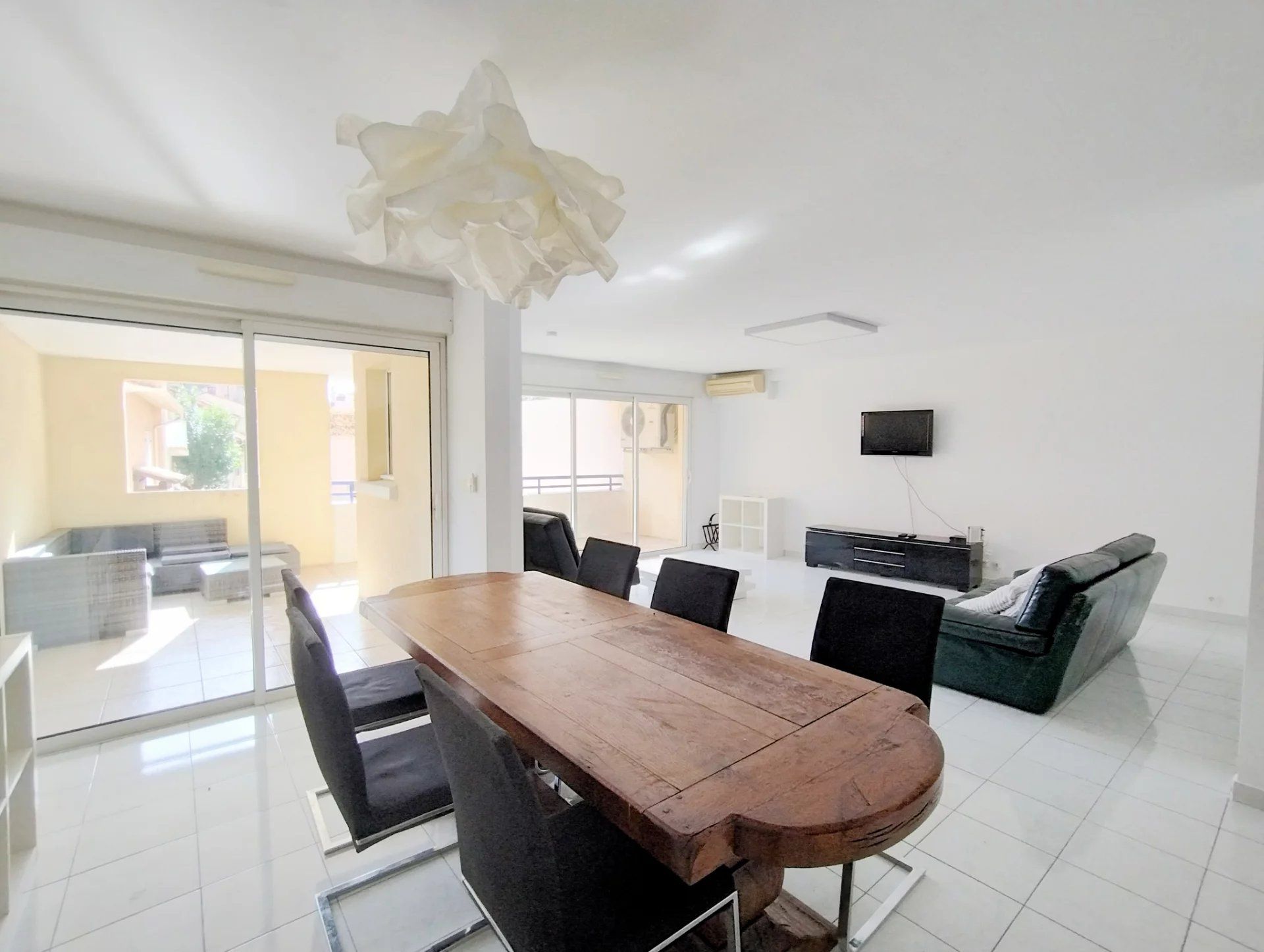 Condominium dans Saint-Raphaël, Provence-Alpes-Côte d'Azur 12258584